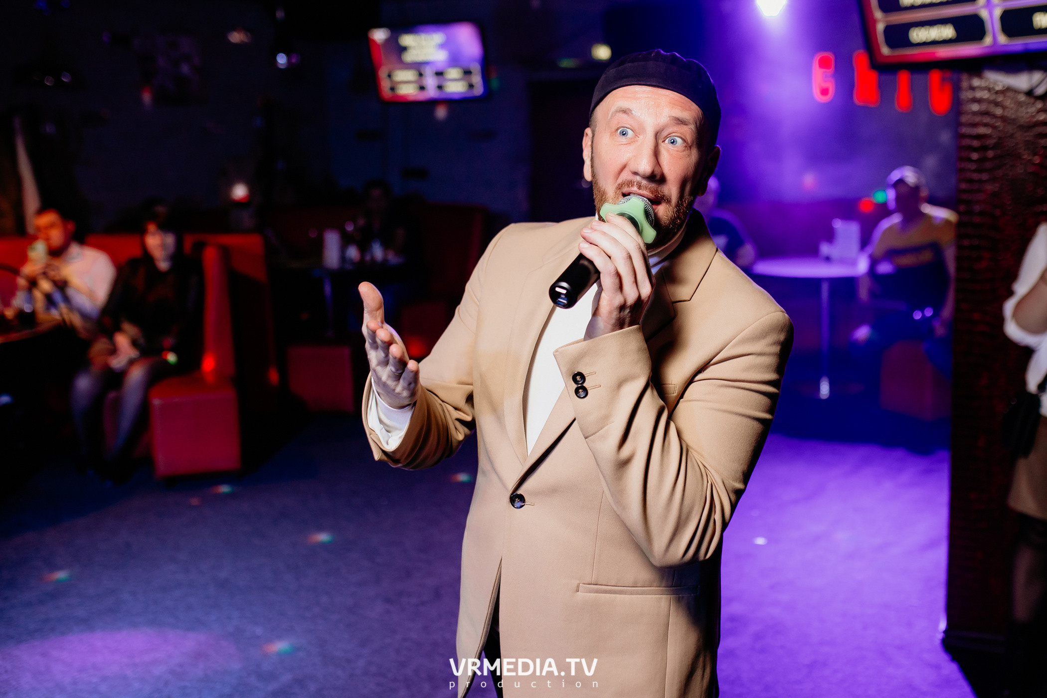 Международный женский день в караоке «Chicago»