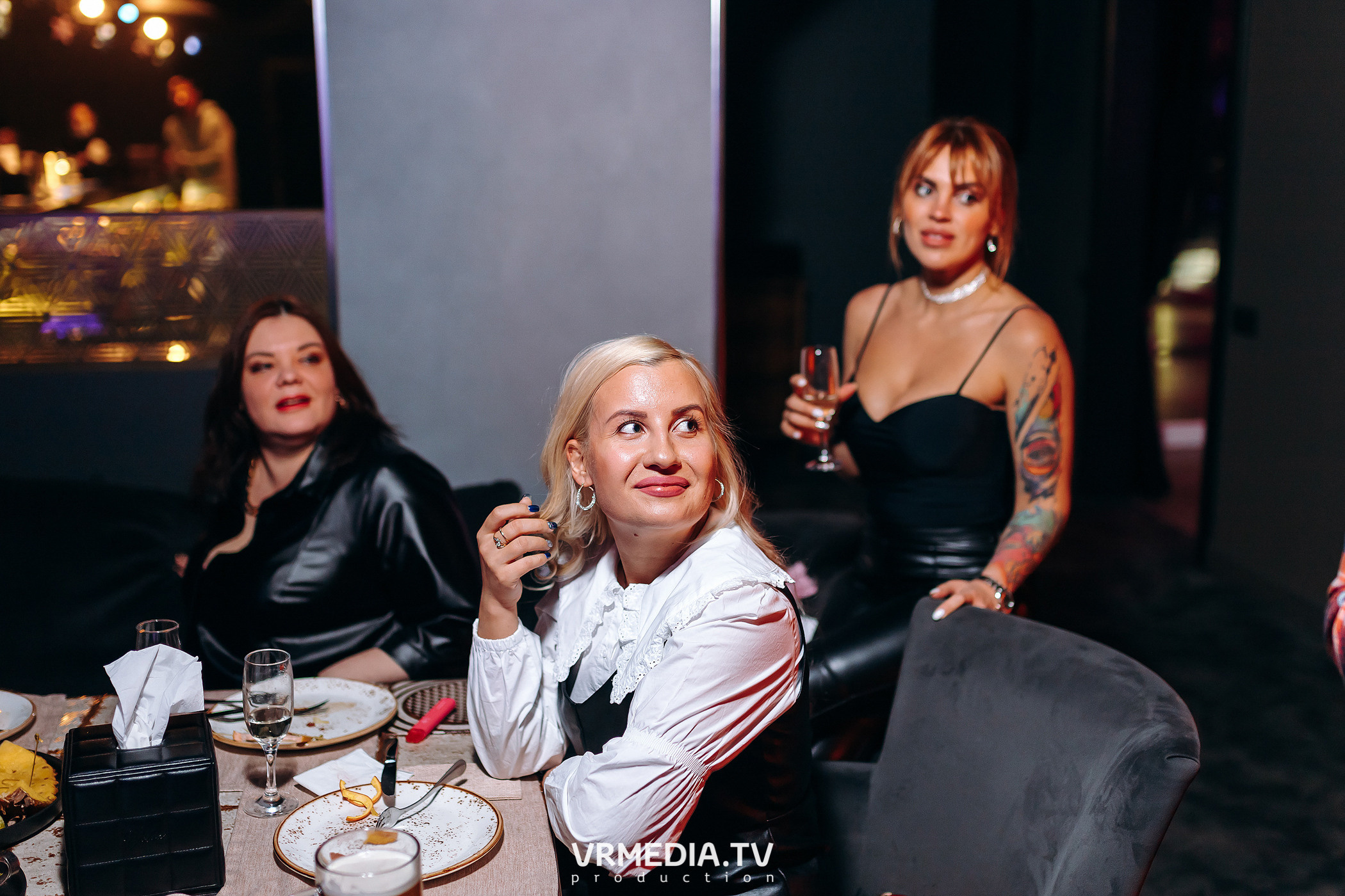 Старый новый год в караоке-баре «Volna»