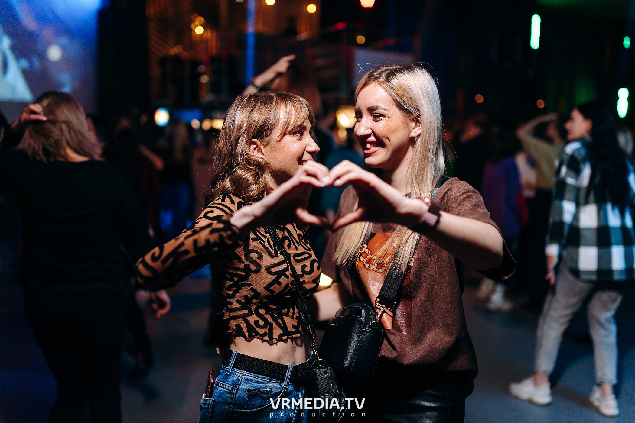 Выходные в баре «DOSKI»