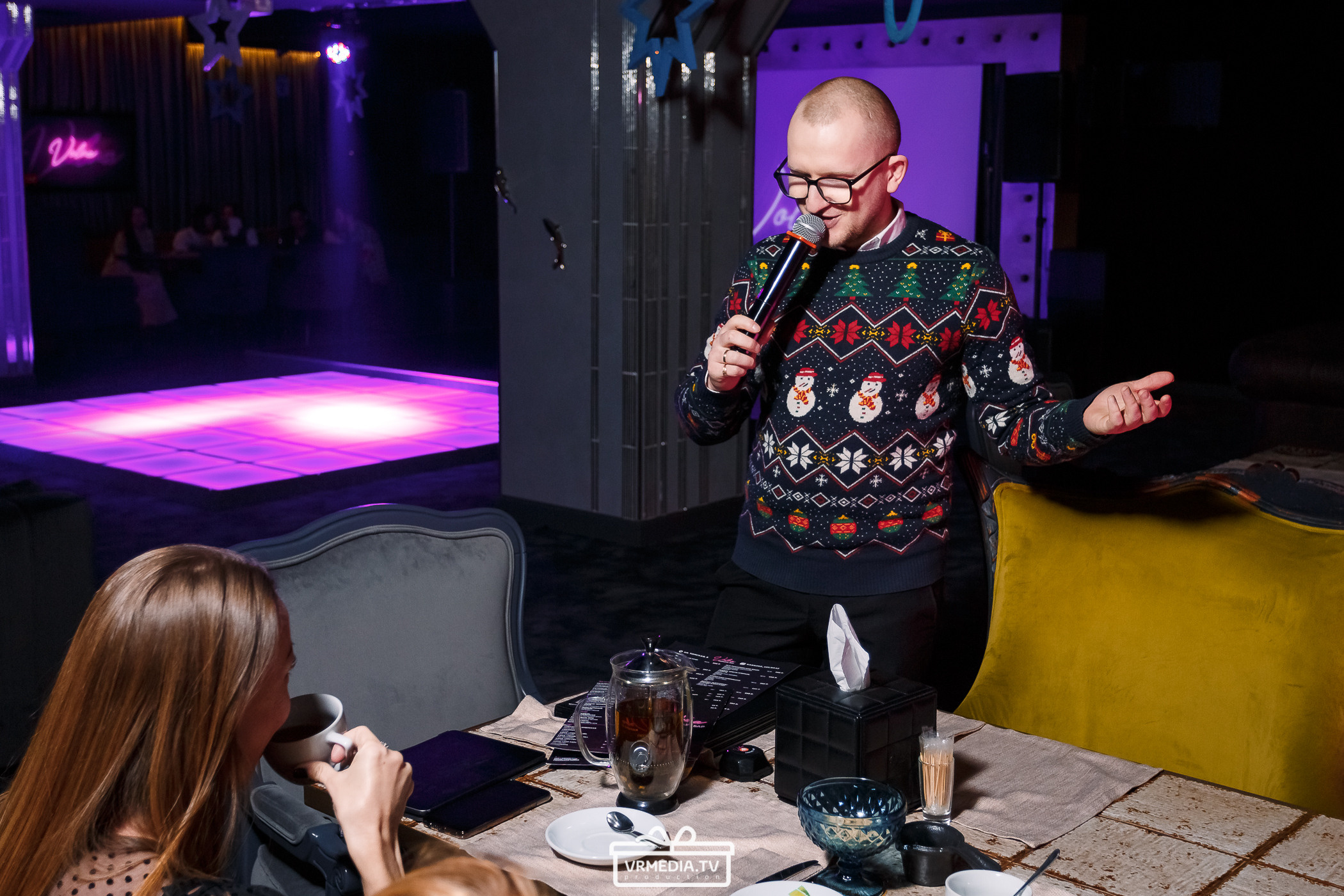 Merry Christmas в караоке-баре «Volna»