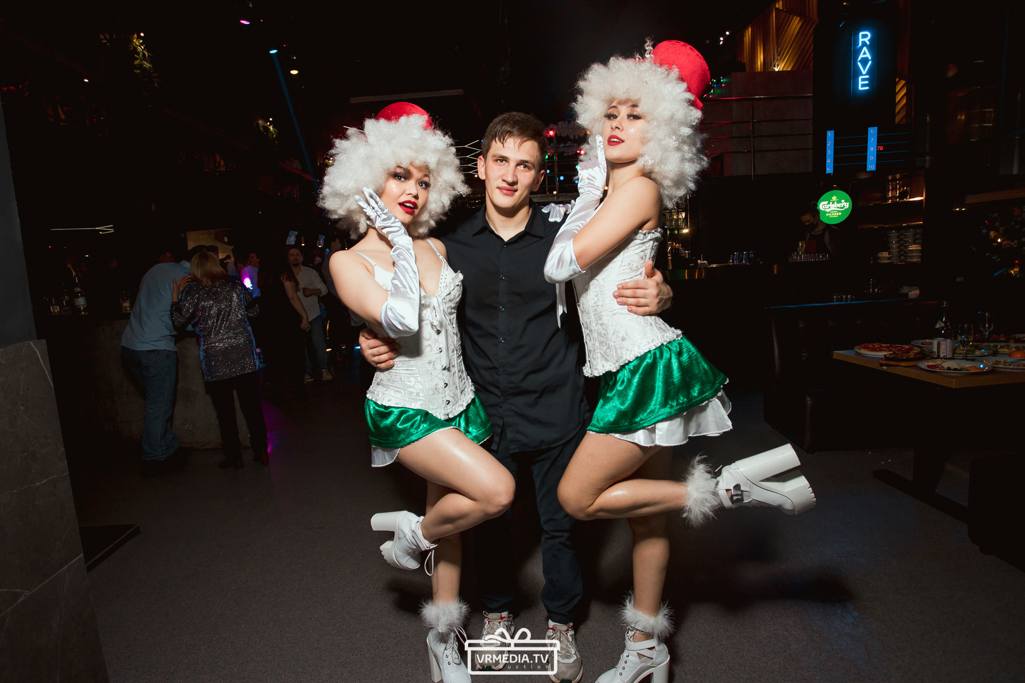 Новогодняя ночь в баре «DOSKI»