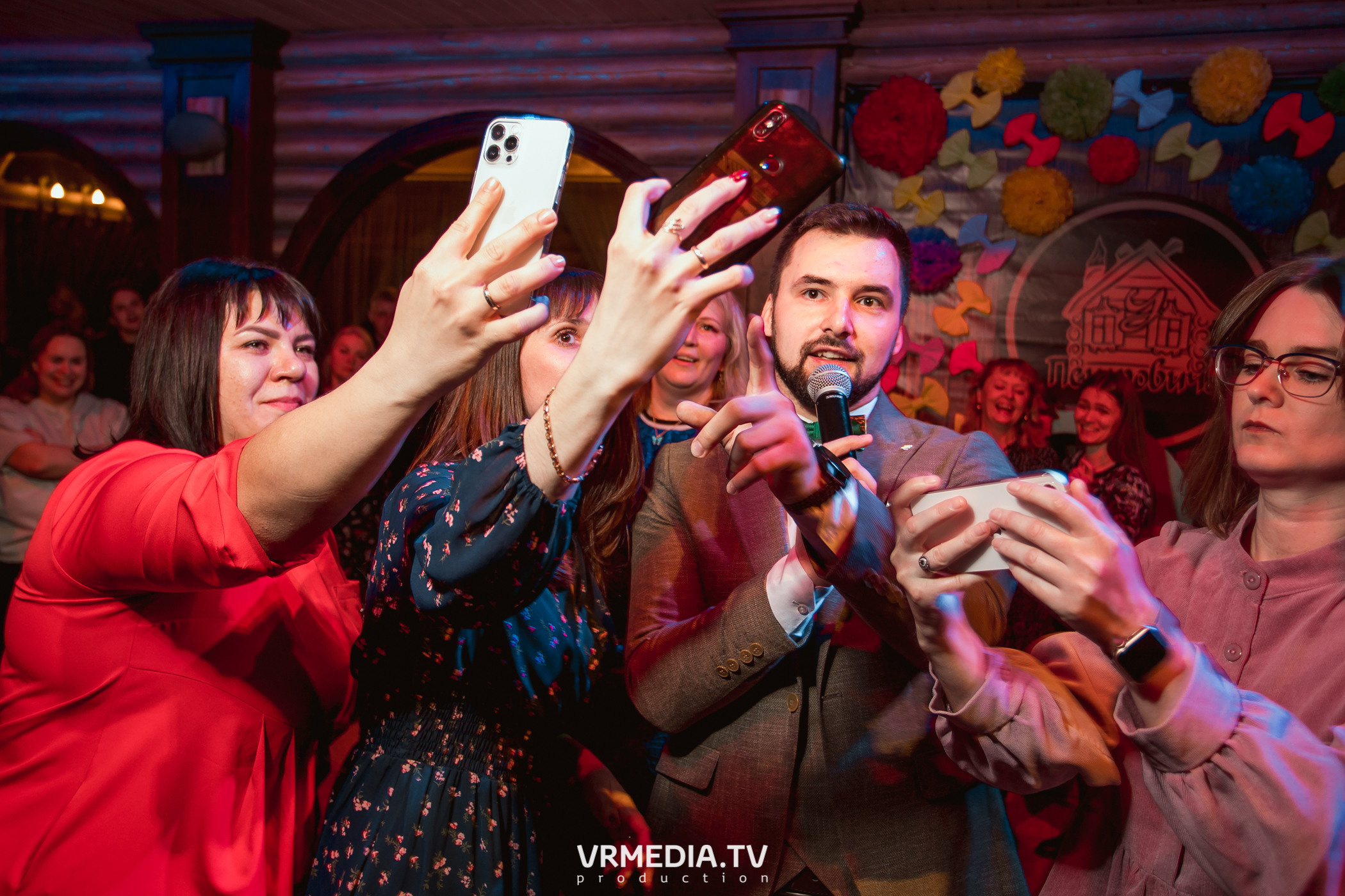 Международный женский день у «Петровича»