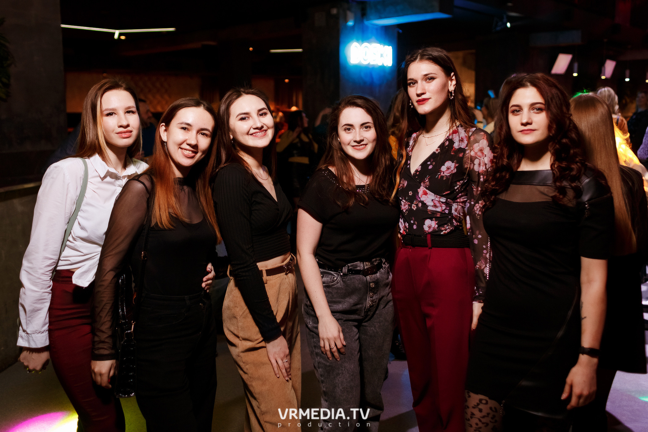 Выходные в баре «DOSKI»