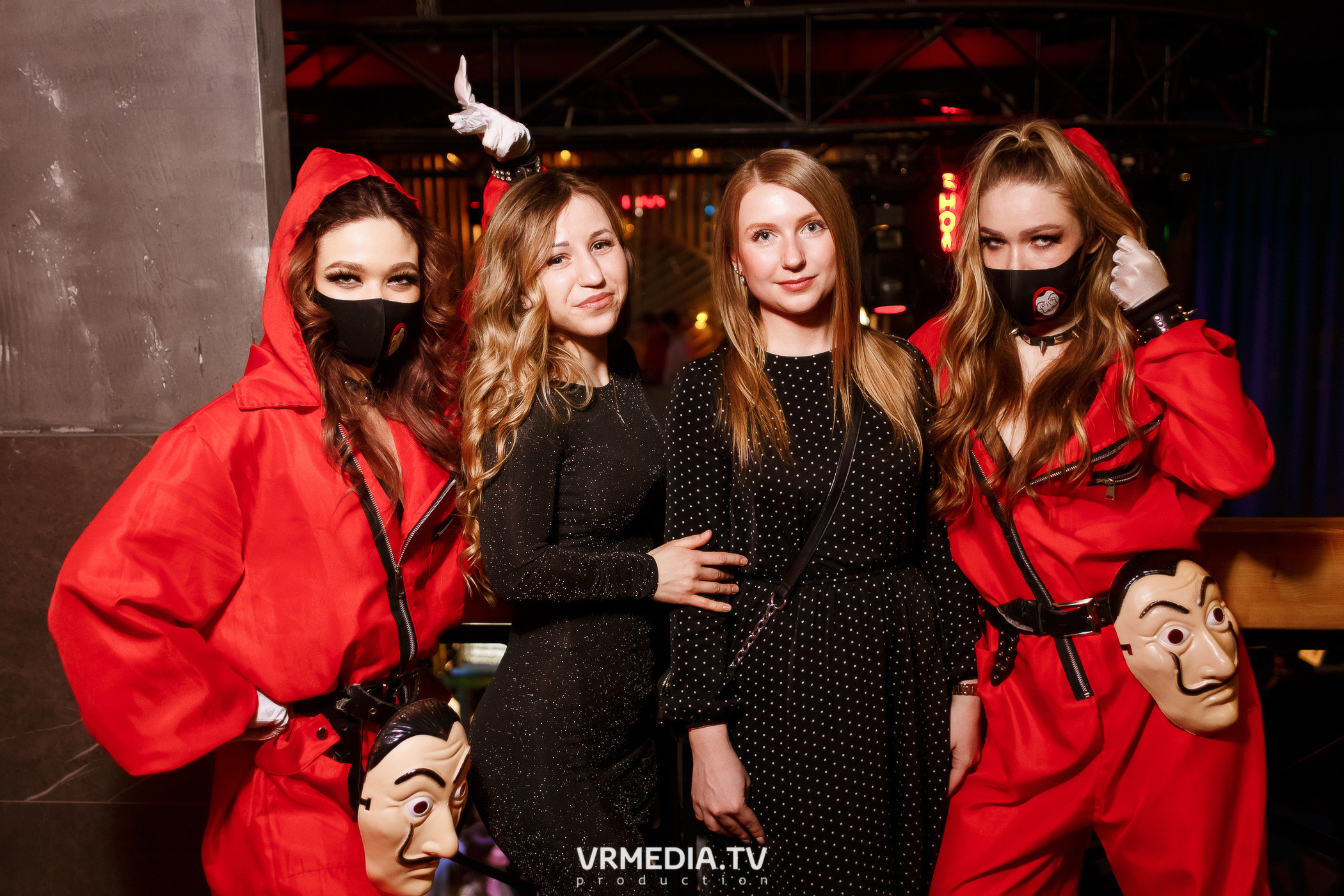 Выходные в баре «DOSKI»