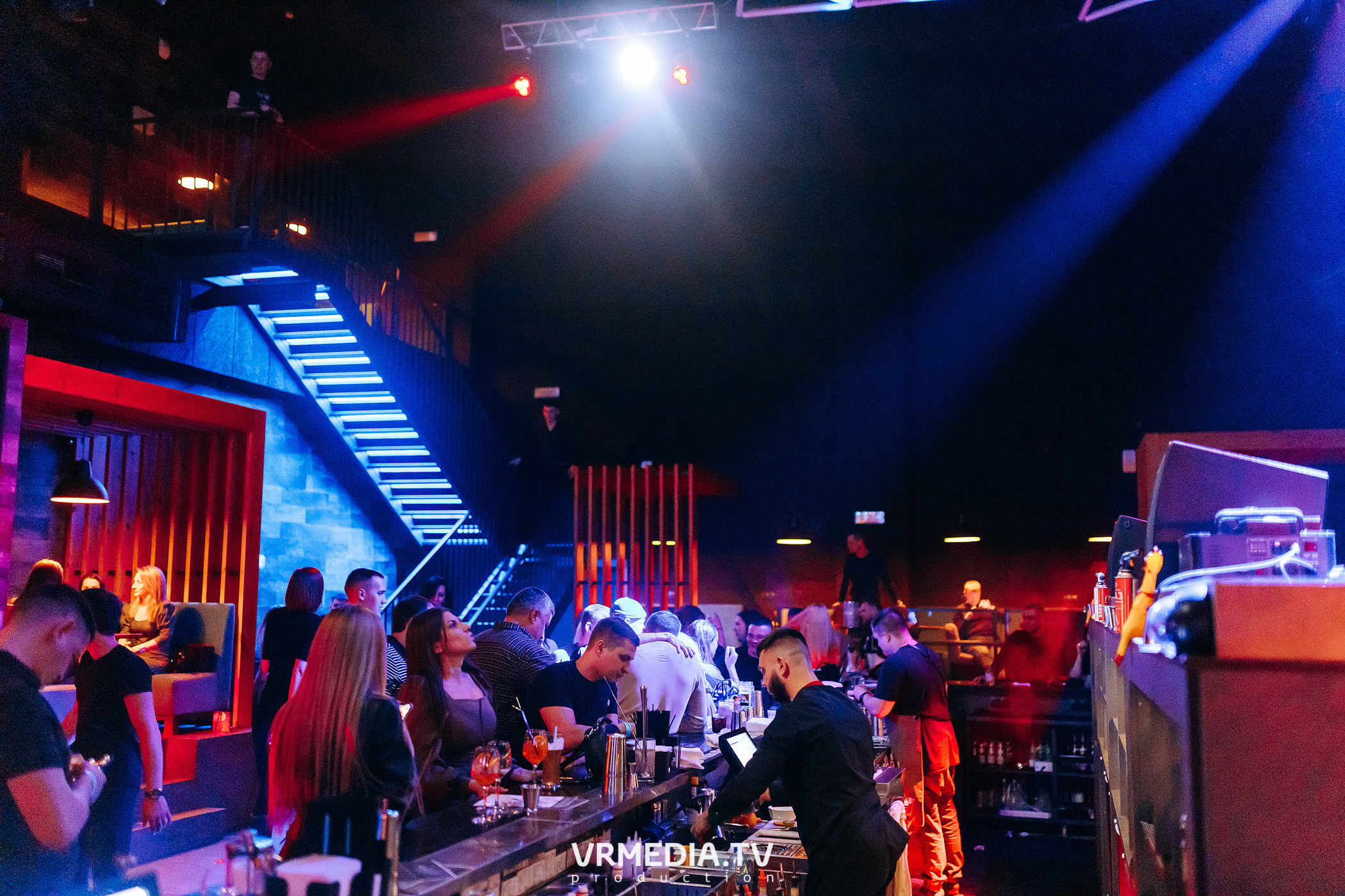 Live Broadcast в ночном клубе «ЭФИР»