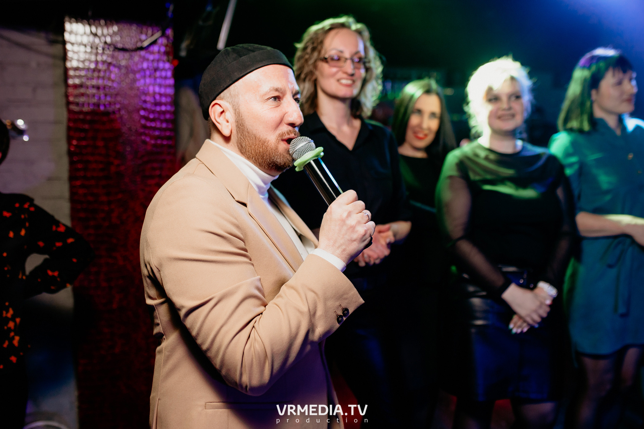 Международный женский день в караоке «Chicago»