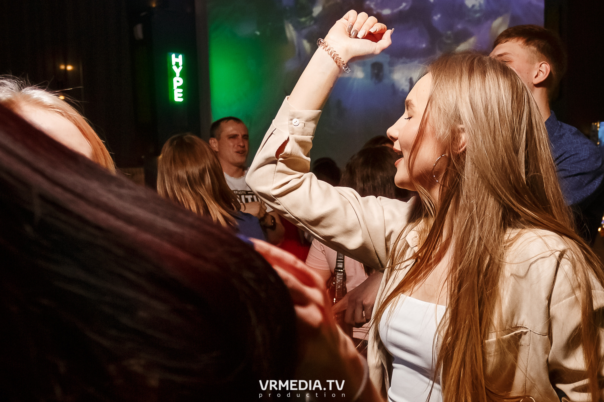 Выходные в баре «DOSKI»