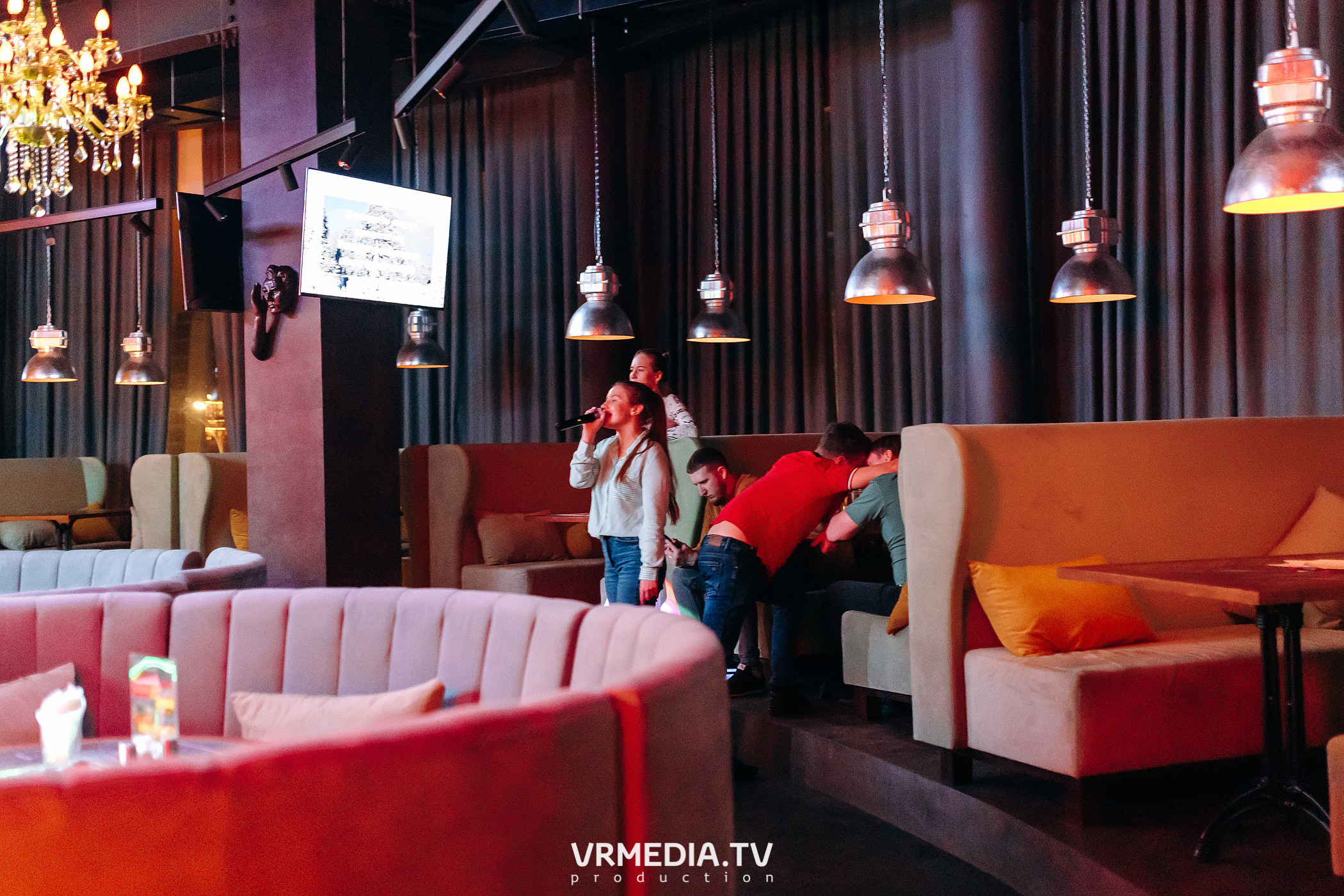 Live Broadcast в ночном клубе «ЭФИР»