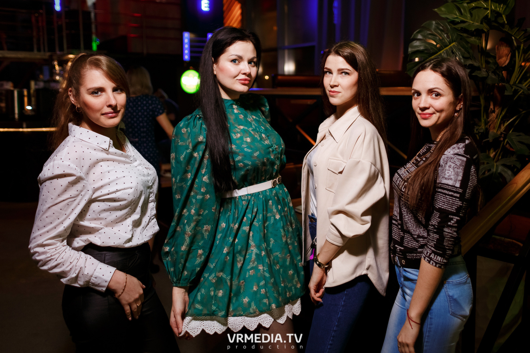 Выходные в баре «DOSKI»