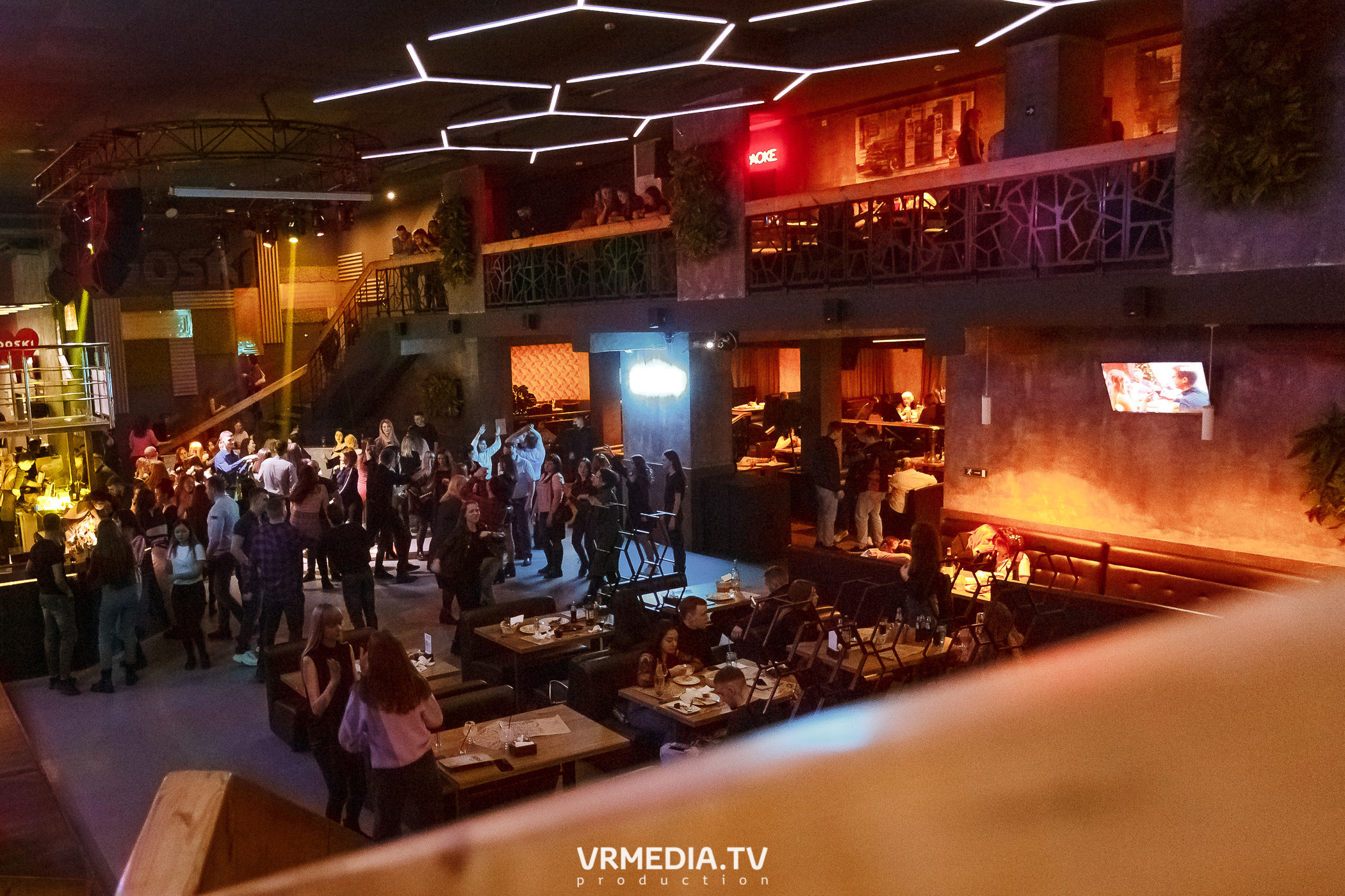 Выходные в баре «DOSKI»