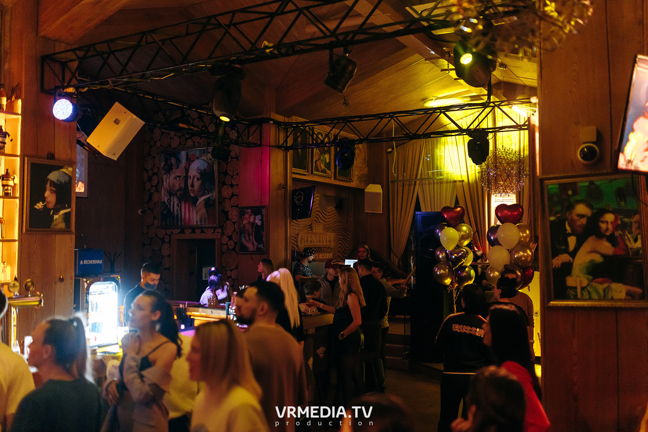 Международный женский день в «Alpen Club»