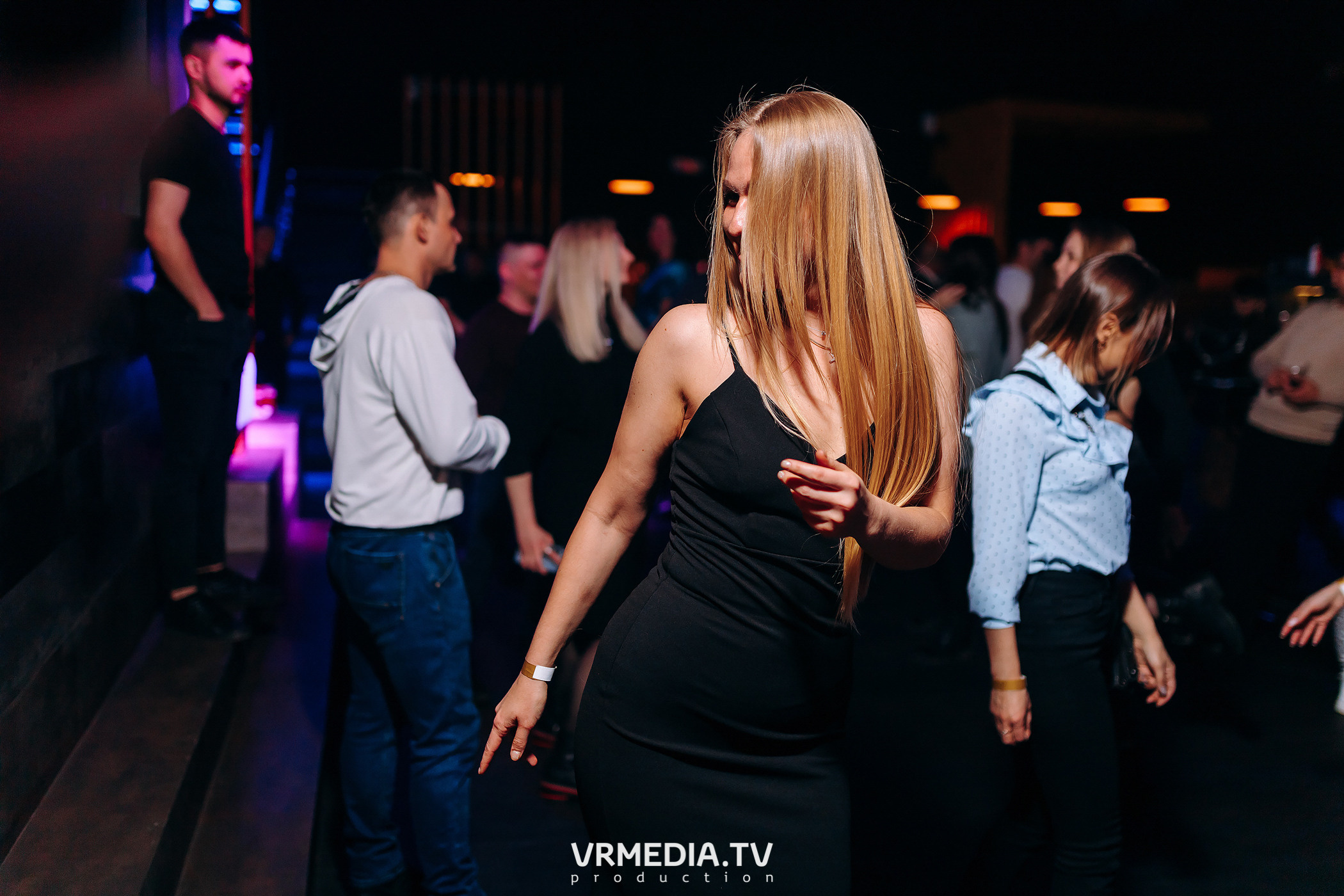 Live Broadcast в ночном клубе «ЭФИР»