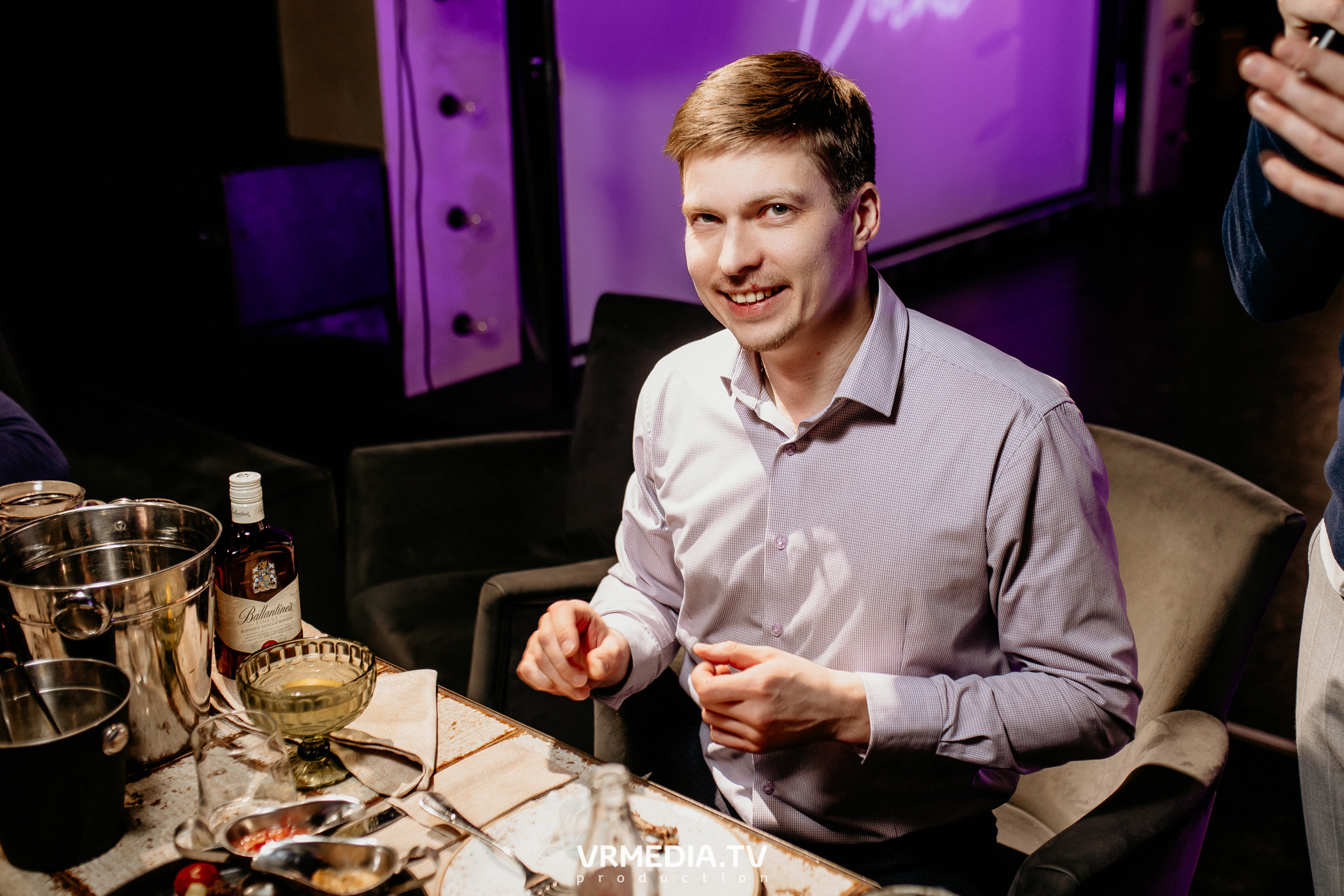 I`m a man в караоке-баре «Volna»