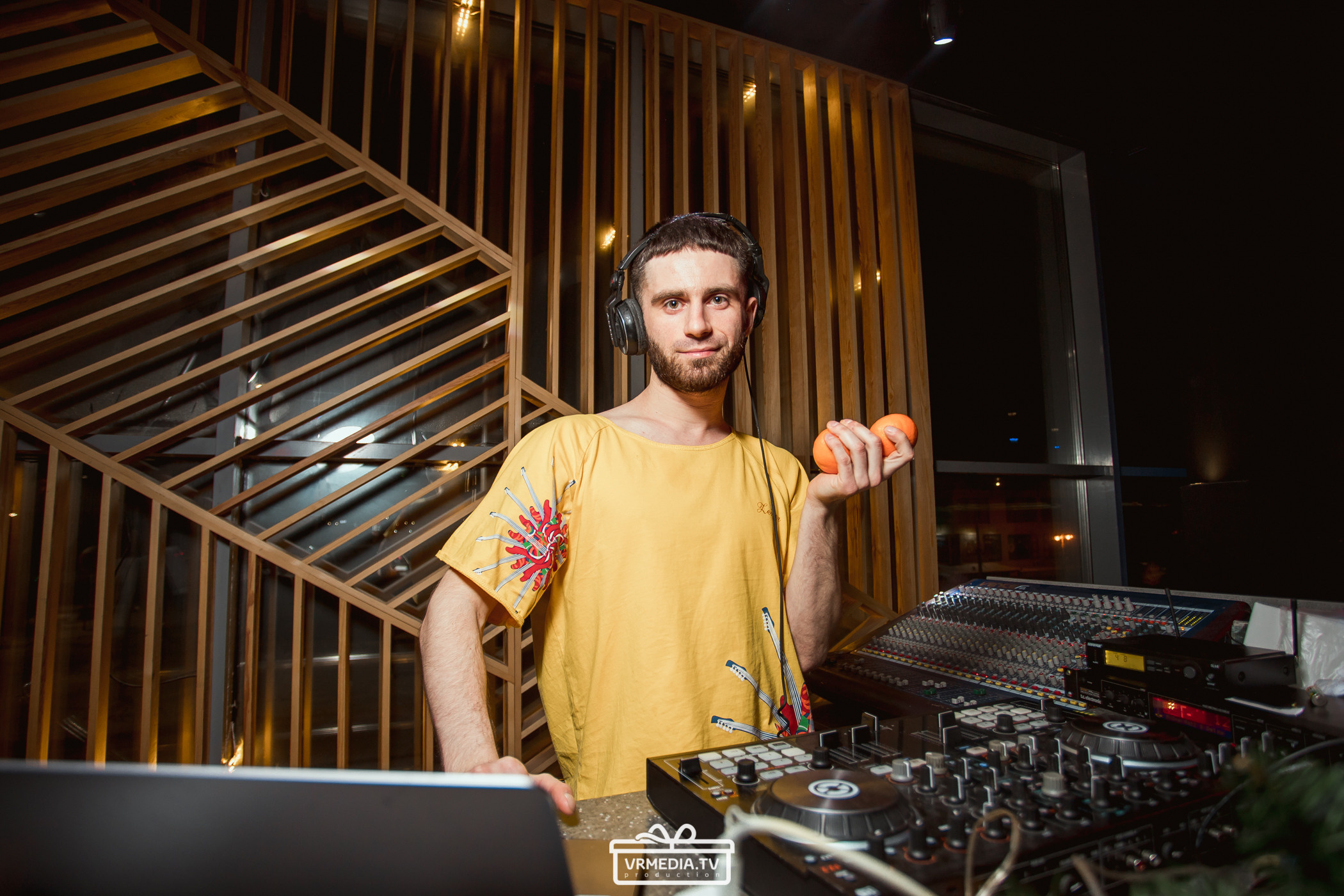 Новогодняя ночь в баре «DOSKI»