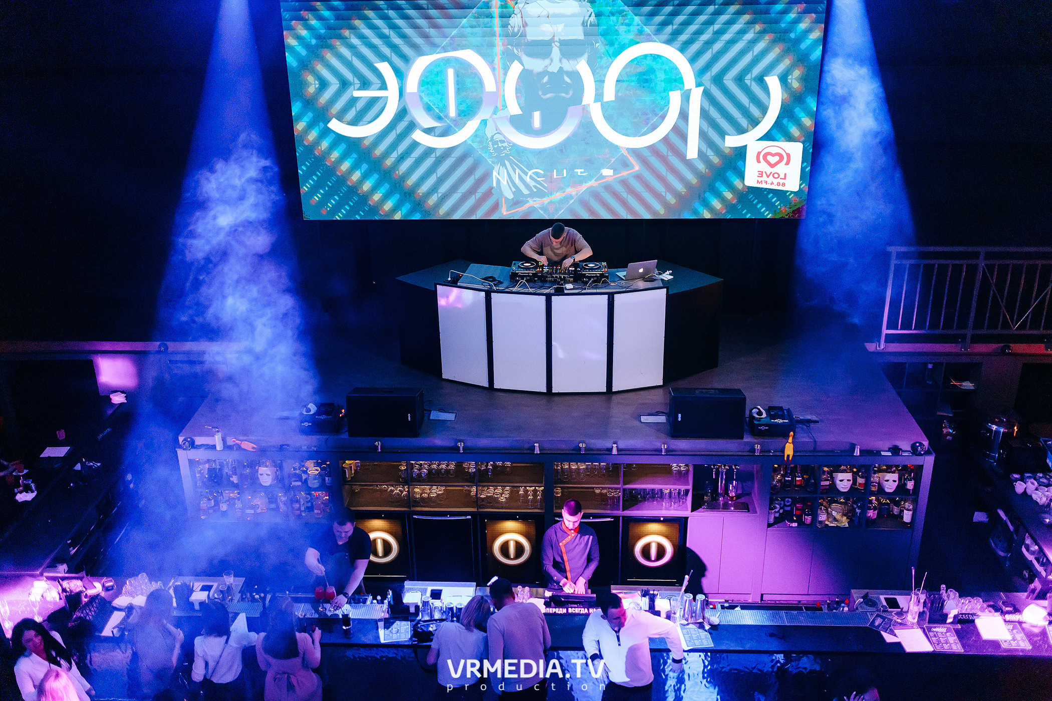 Live Broadcast в ночном клубе «ЭФИР»