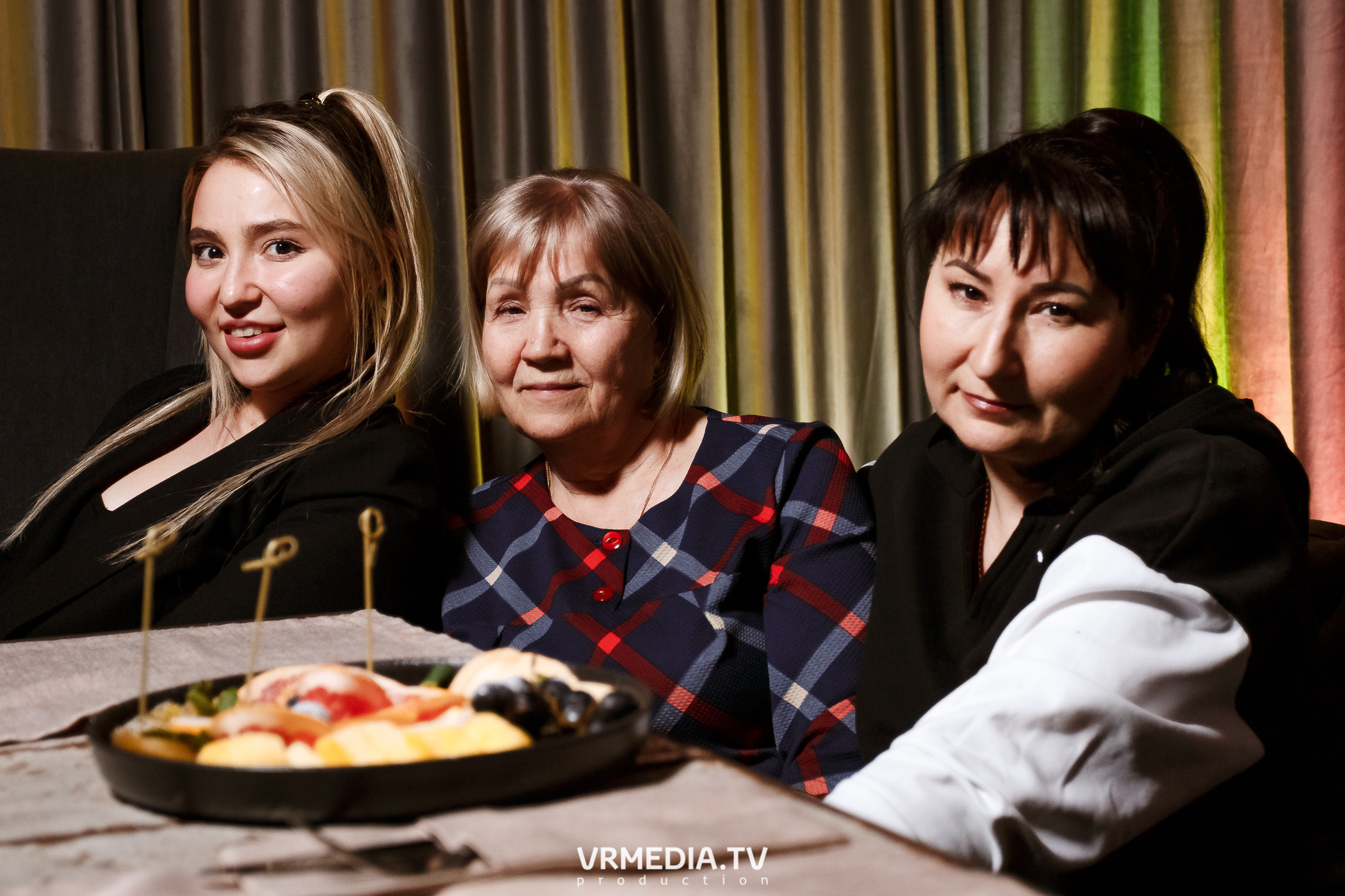 Выходные в караоке-баре «Volna»