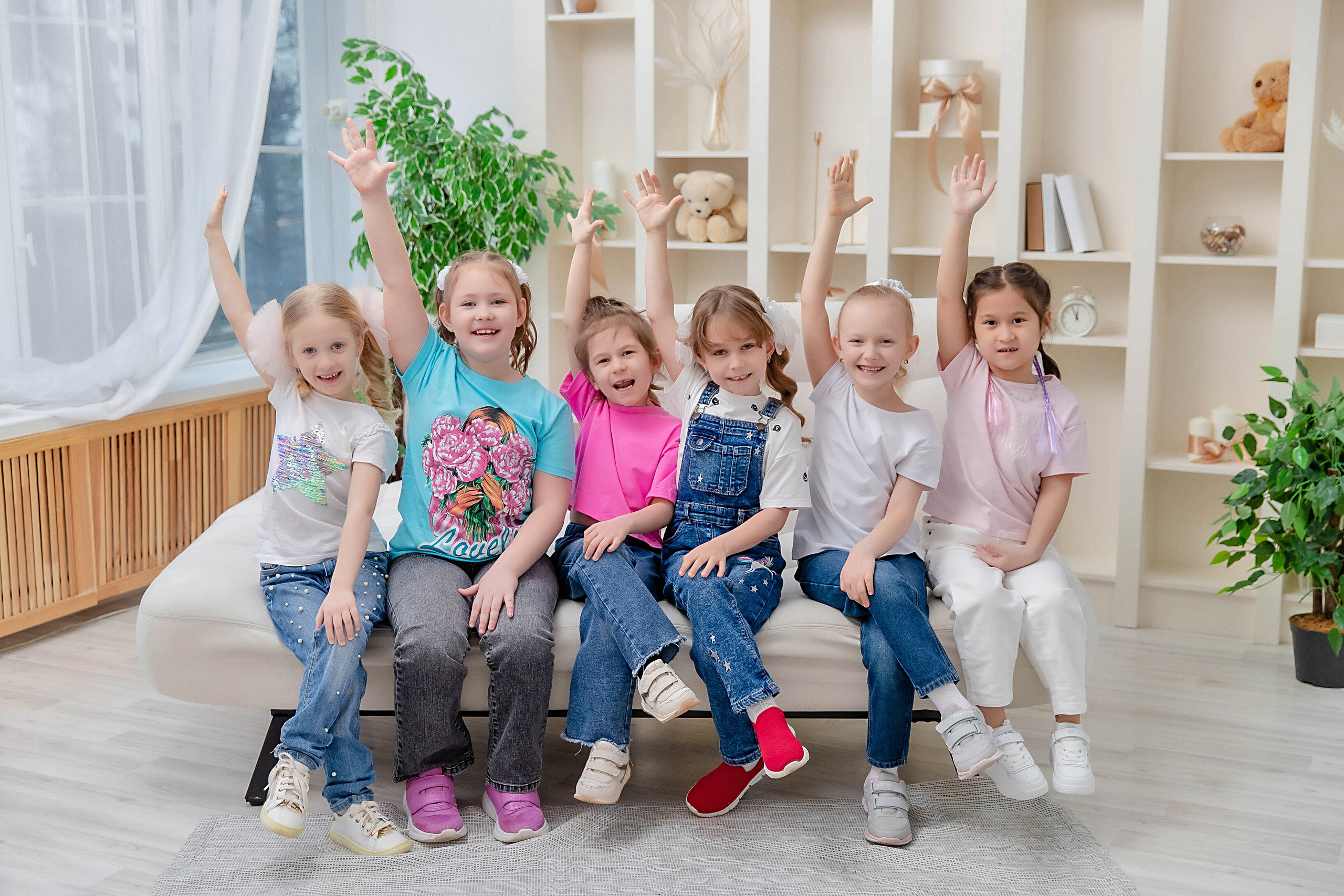 Выпускные (школьные) альбомы (книги) в Ростове-на-Дону. Современные Выпускные Альбомы в Ростове-на-Дону