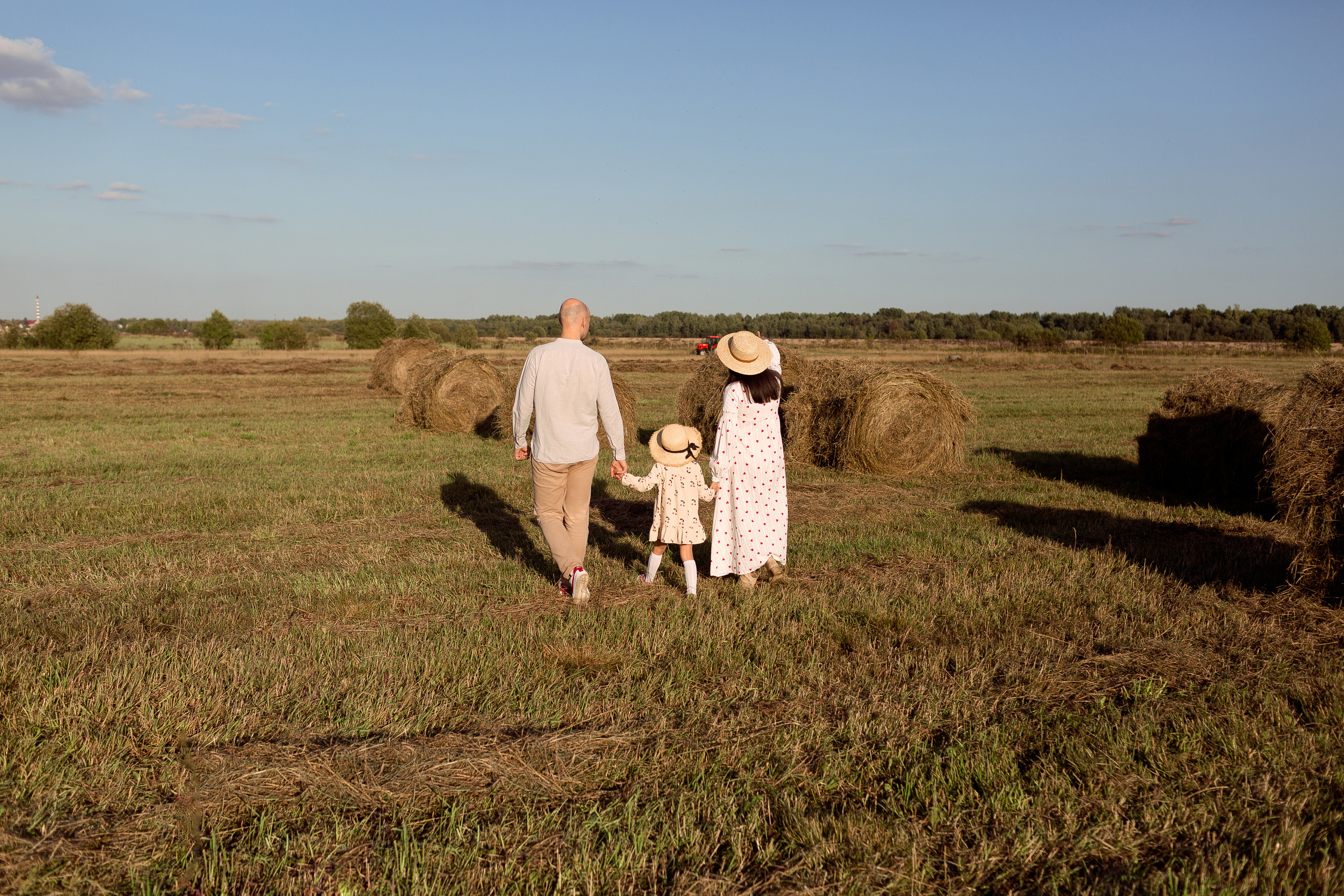 Прогулка в полях. Свадебный и семейный фотограф Спб Бошман Ирина