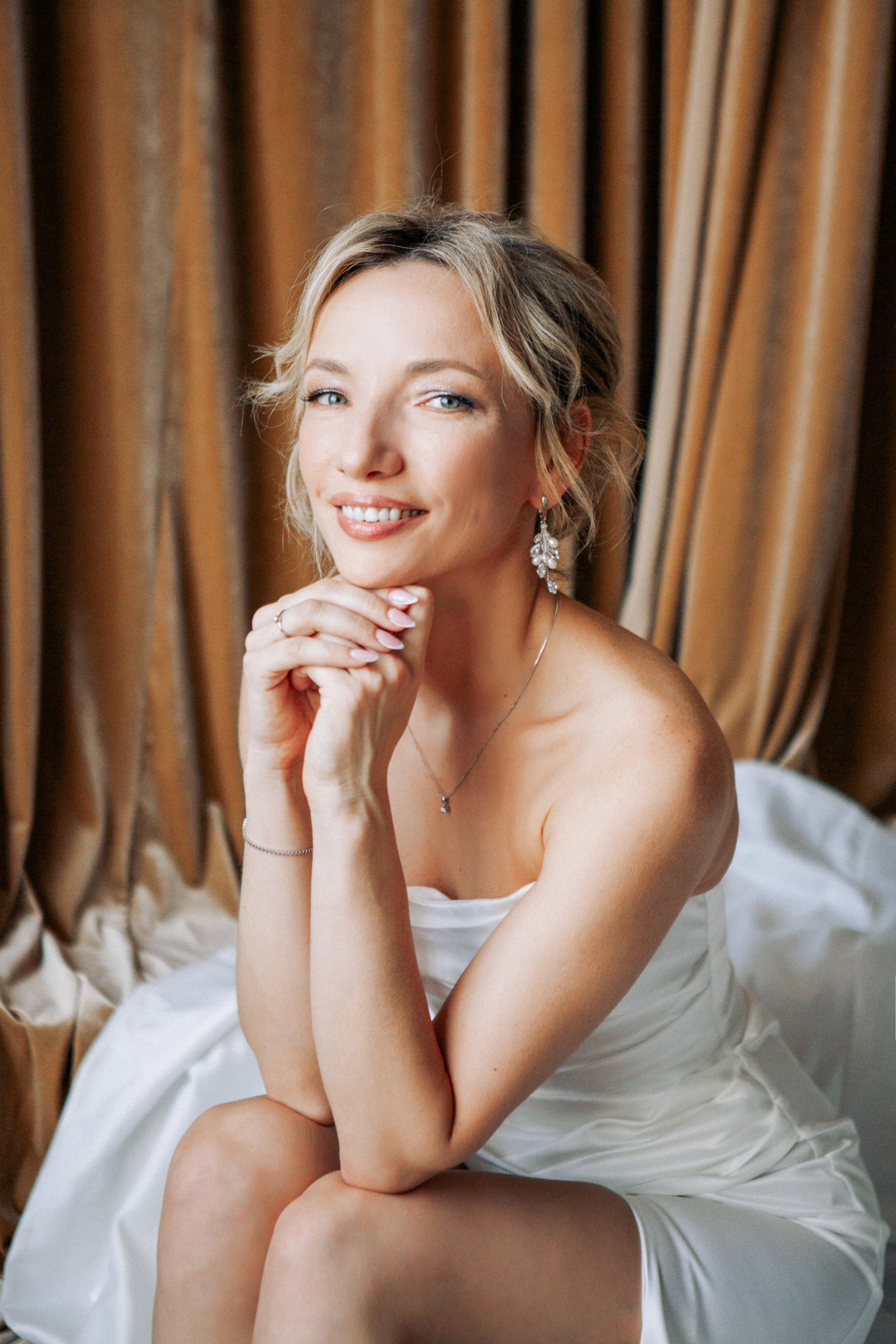 Утро невесты и фотосессия в гостинице radisson collection hotel moscow бывшая гостиница украина. Фотограф Ольга Ефремова