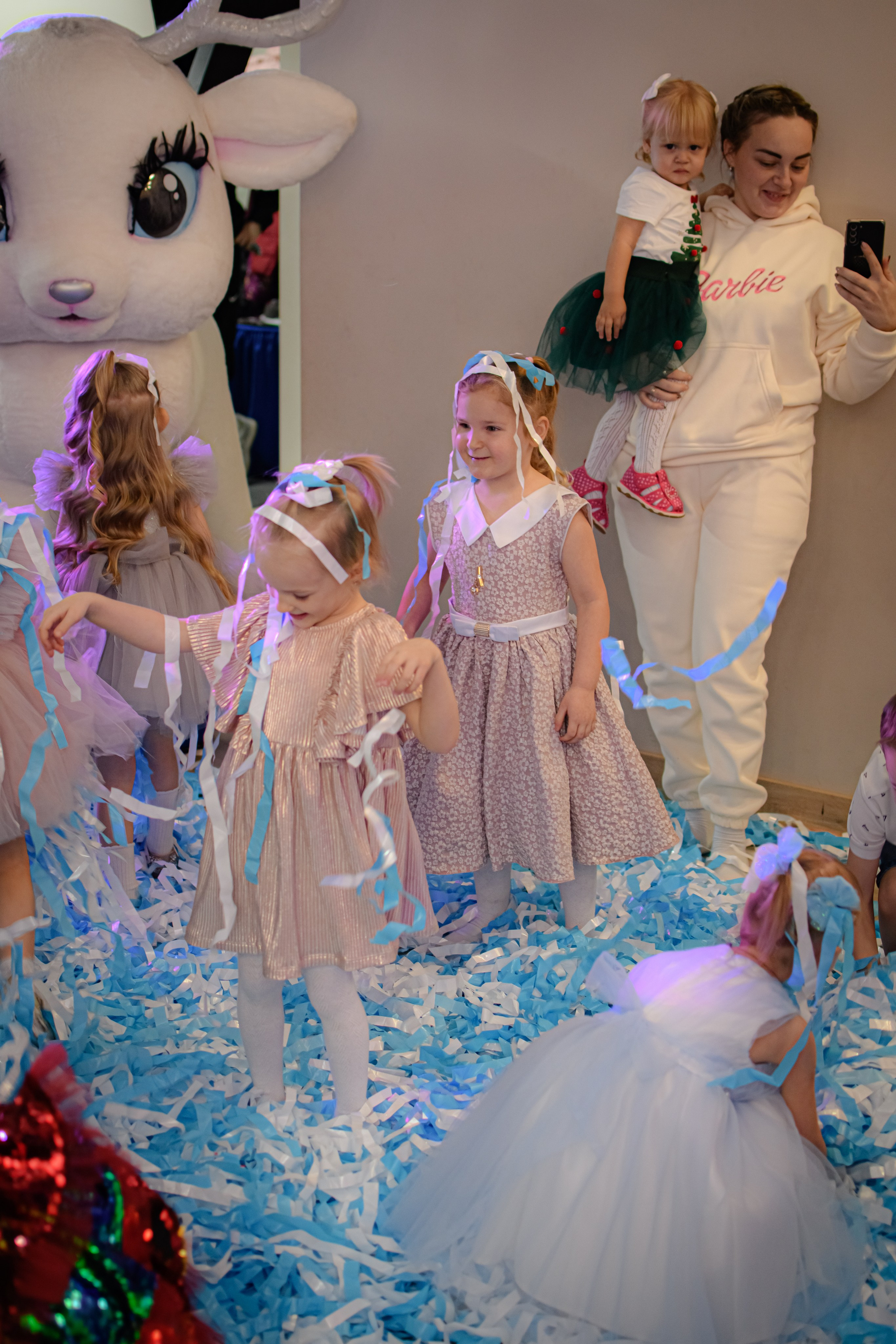 HAPPY NEW YEAR. Photokarish