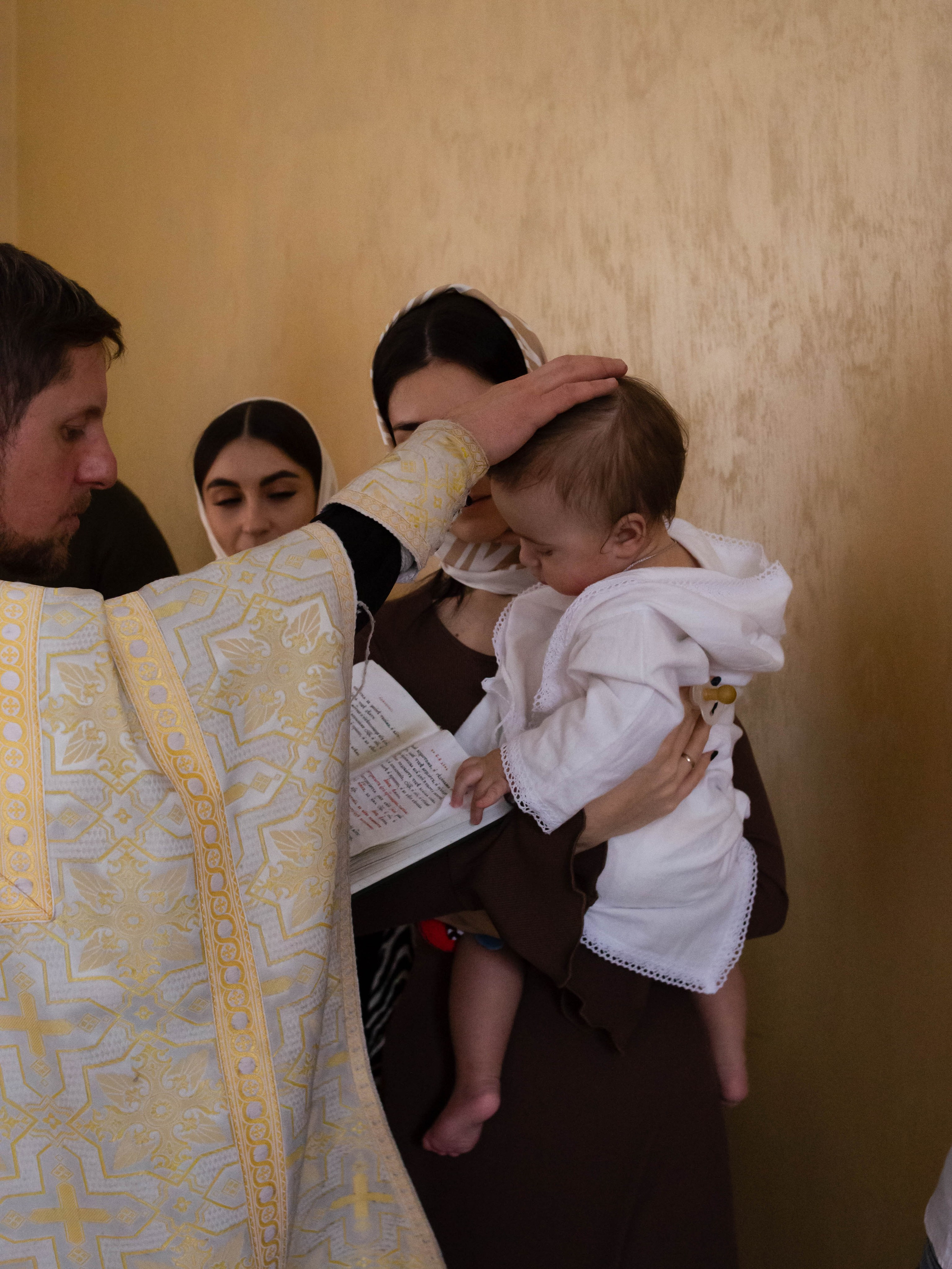 Крещение Эмира. Семейный фотограф Софи Симакова в Волгограде и Волжском