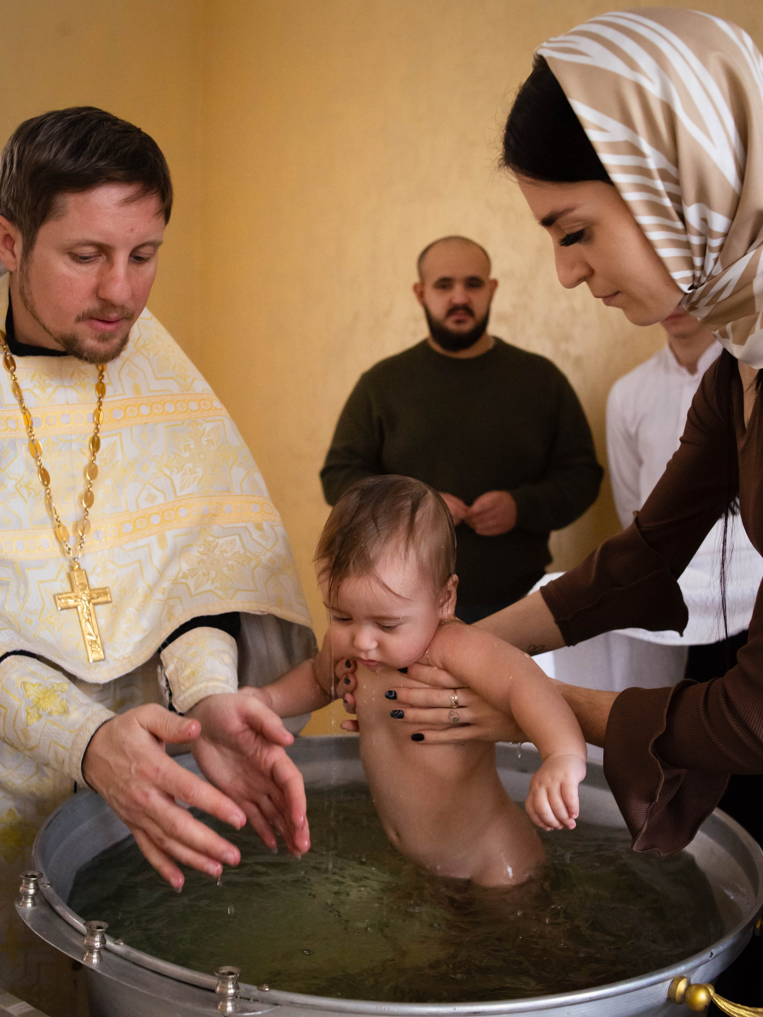 Крещение Эмира. Семейный фотограф Софи Симакова в Волгограде и Волжском