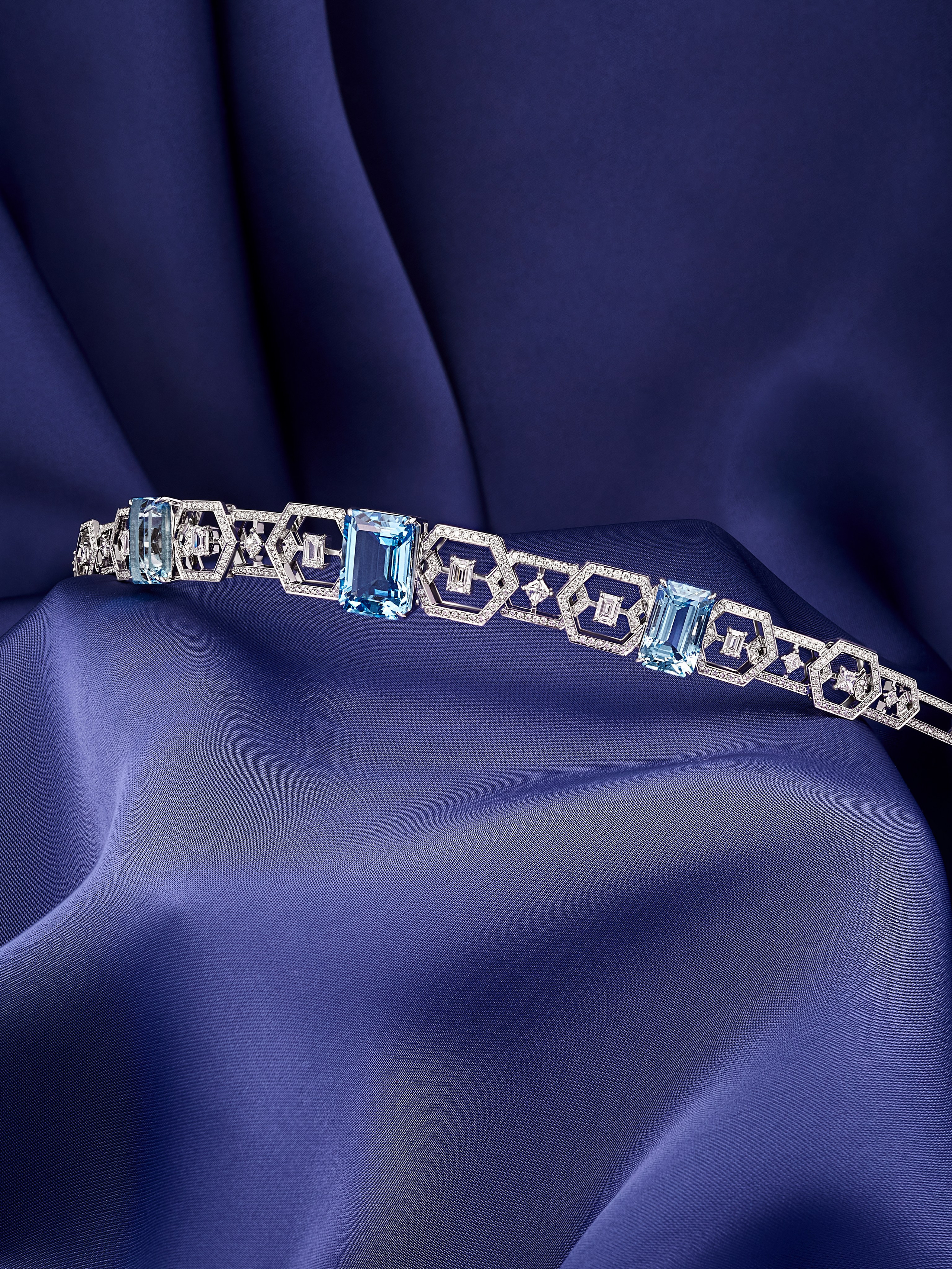 Предметная съемка ювелирных украшений для брендов в Москве | Фотограф Анна Татаурова. Фотограф Анна Татаурова | Авторская фотосъемка в Москве