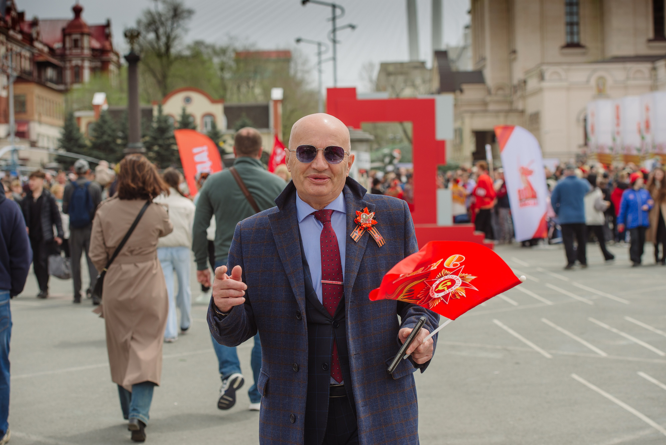 9 мая Центральная плащадь. Фотограф Мария Каюрова