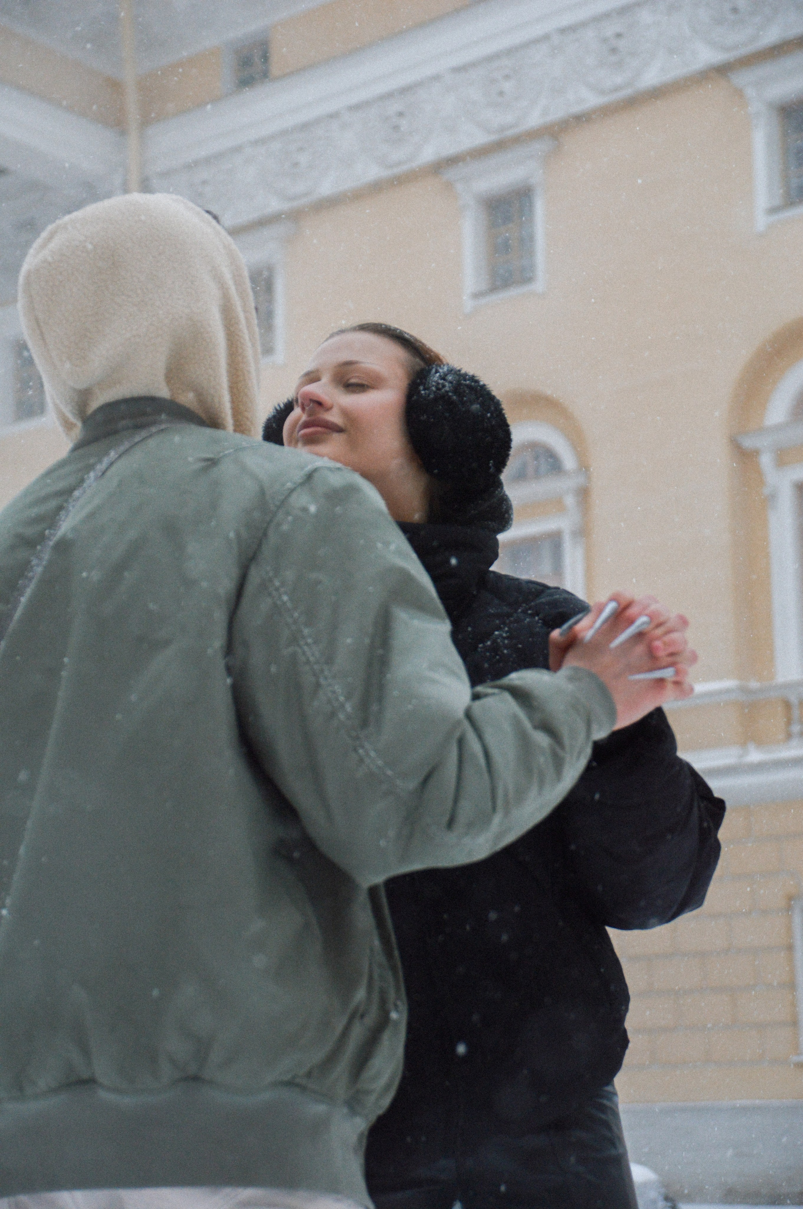 Под снегом. Питерский фотограф