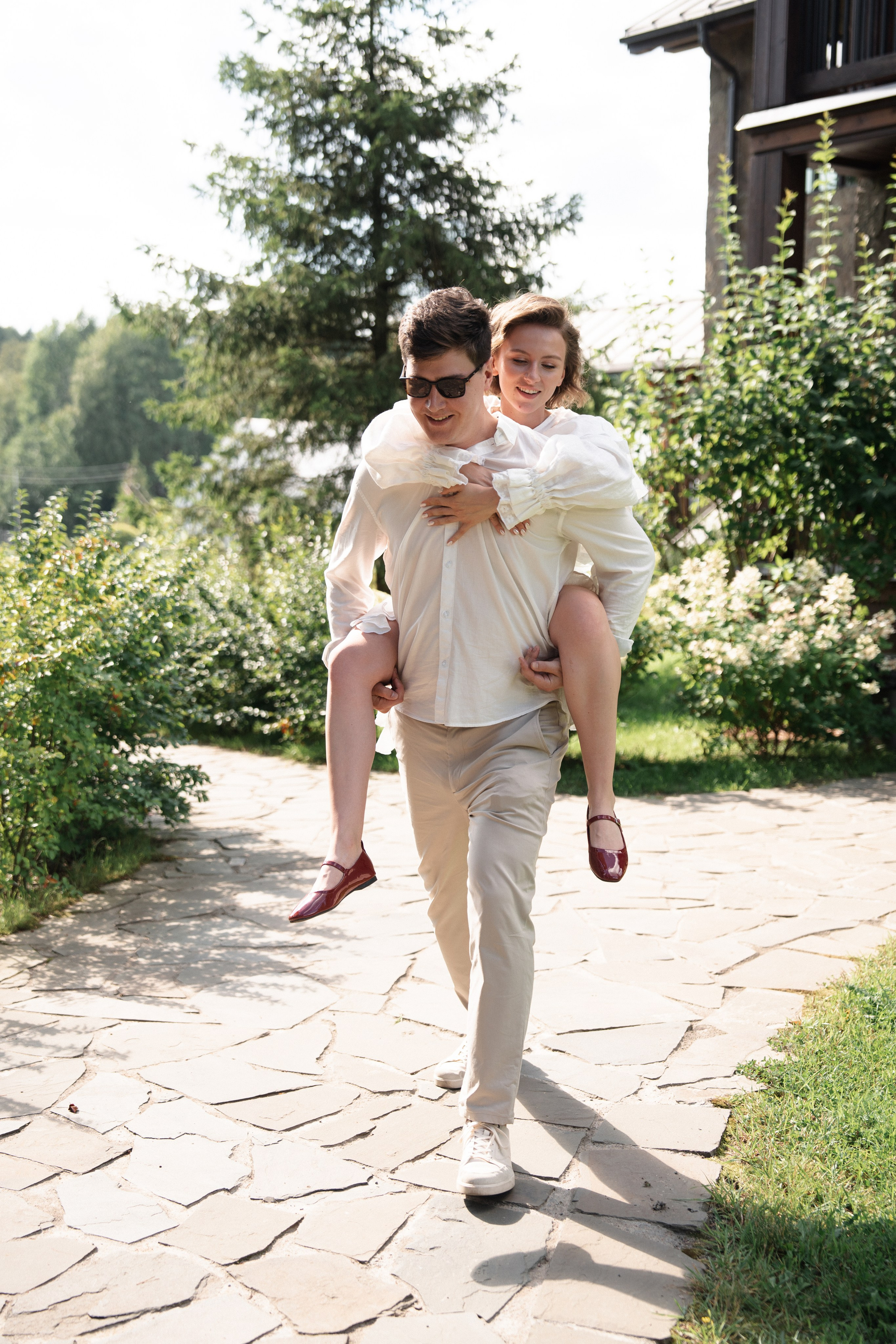 Арина & Иван. Камерная свадьба на природе в стиле в расслабленном стиле. Свадебный фотограф организатор в Санкт-Петербурге Ассоль Опарина