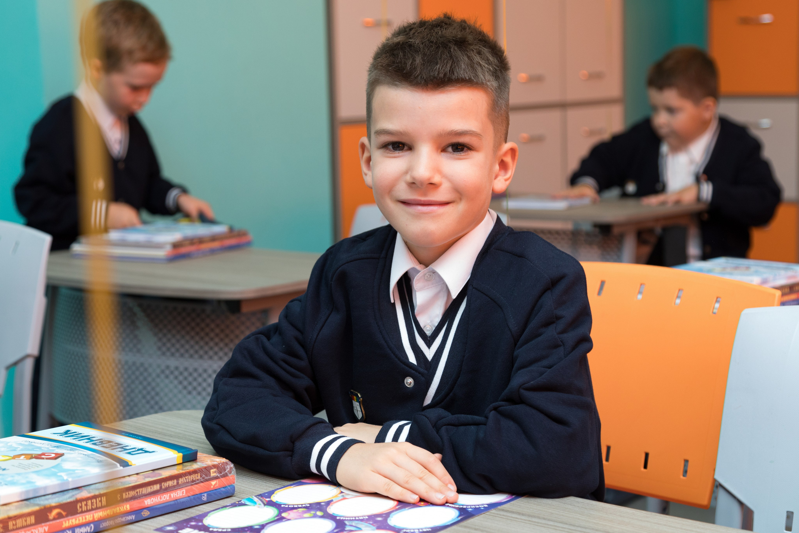 Линейка первоклассников. Детский и контент фотограф Надя Волкова Санкт-Петербург