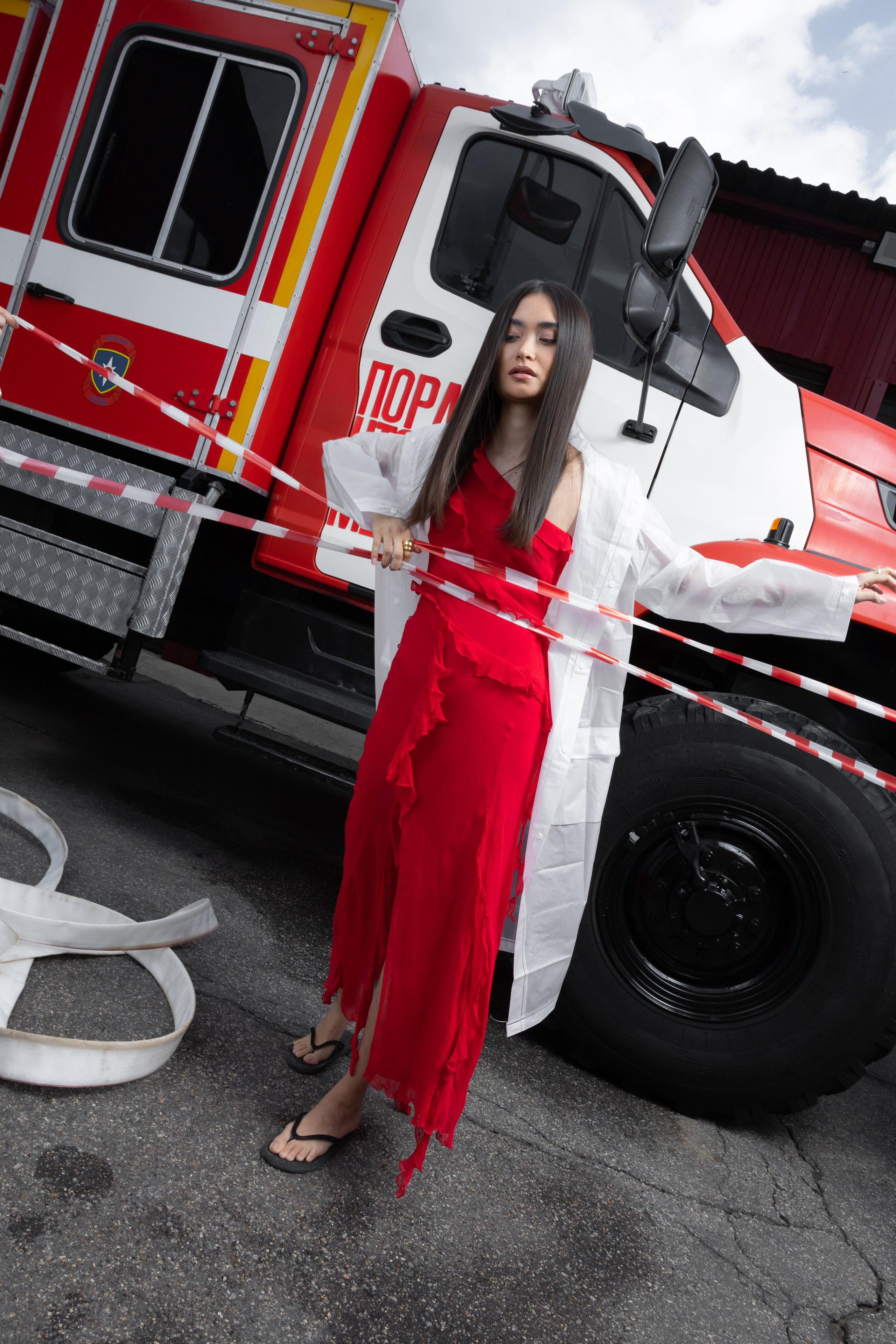 ПОЖАРНАЯ МАШИНА. Елизавета Федотова | фэшн-фотограф