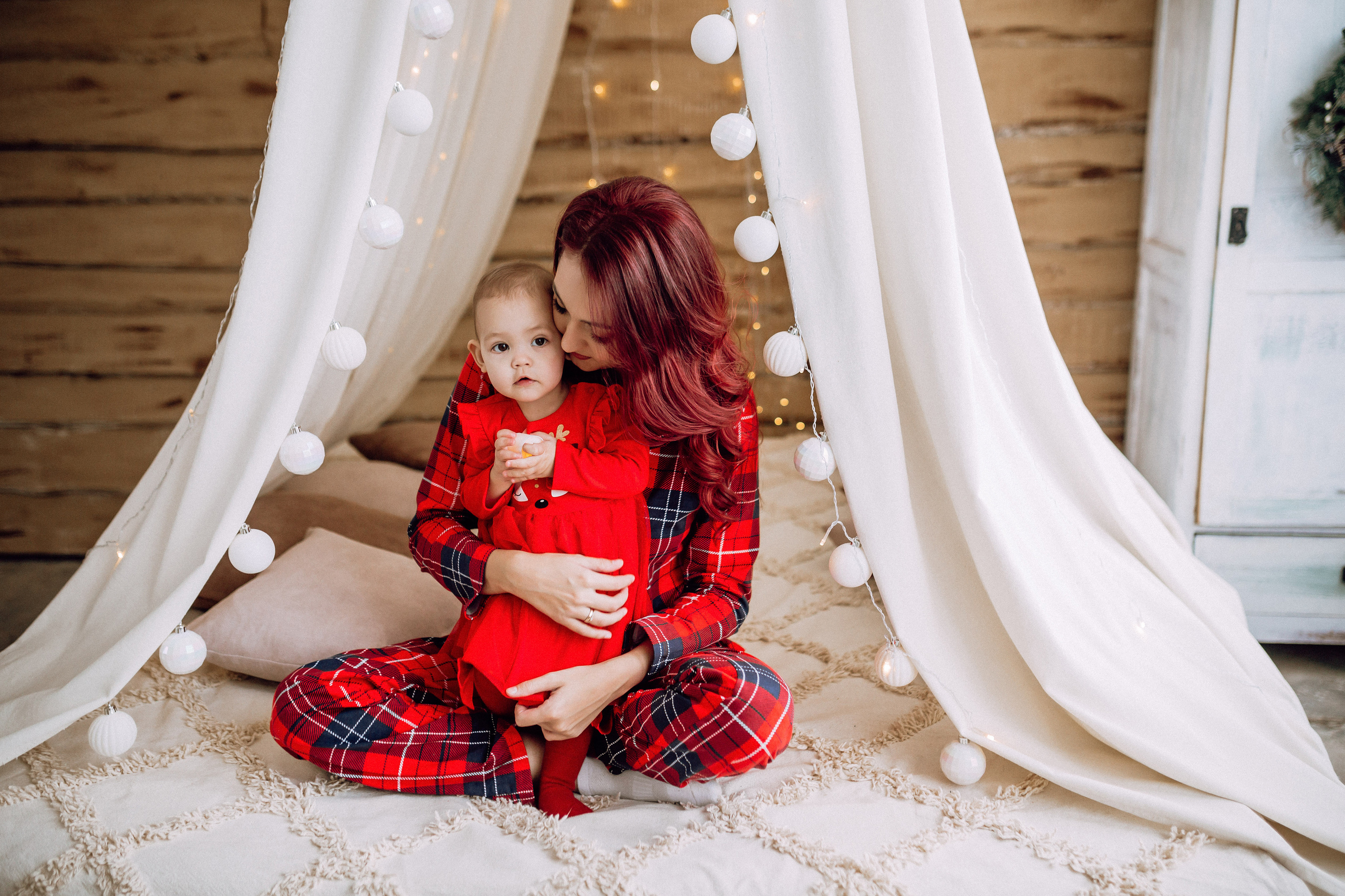 Новогодняя фотосессия для мамы и дочки. Фотограф в Смоленске Ольга Давыдова