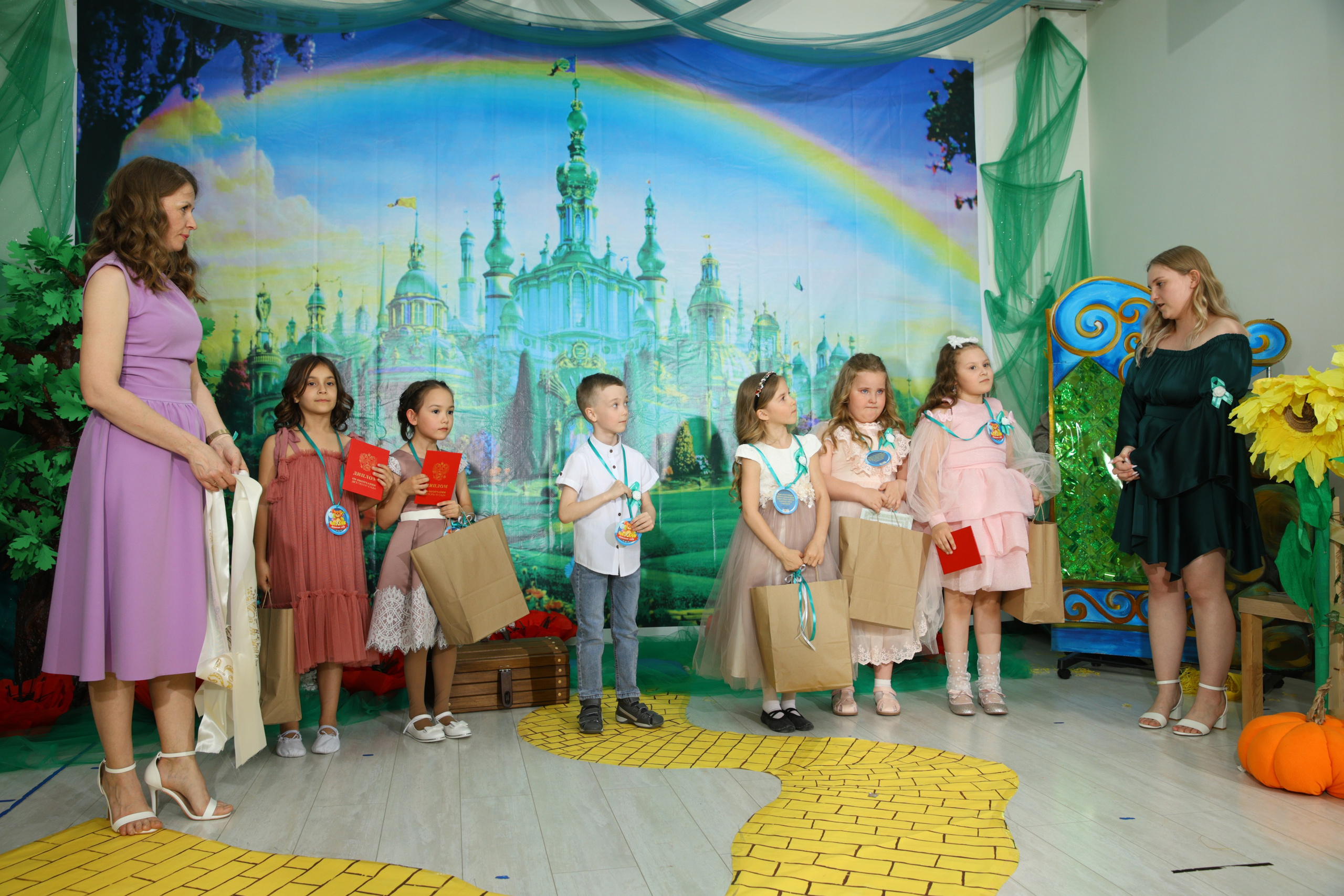 Сами с Усами, утренник в детсаду