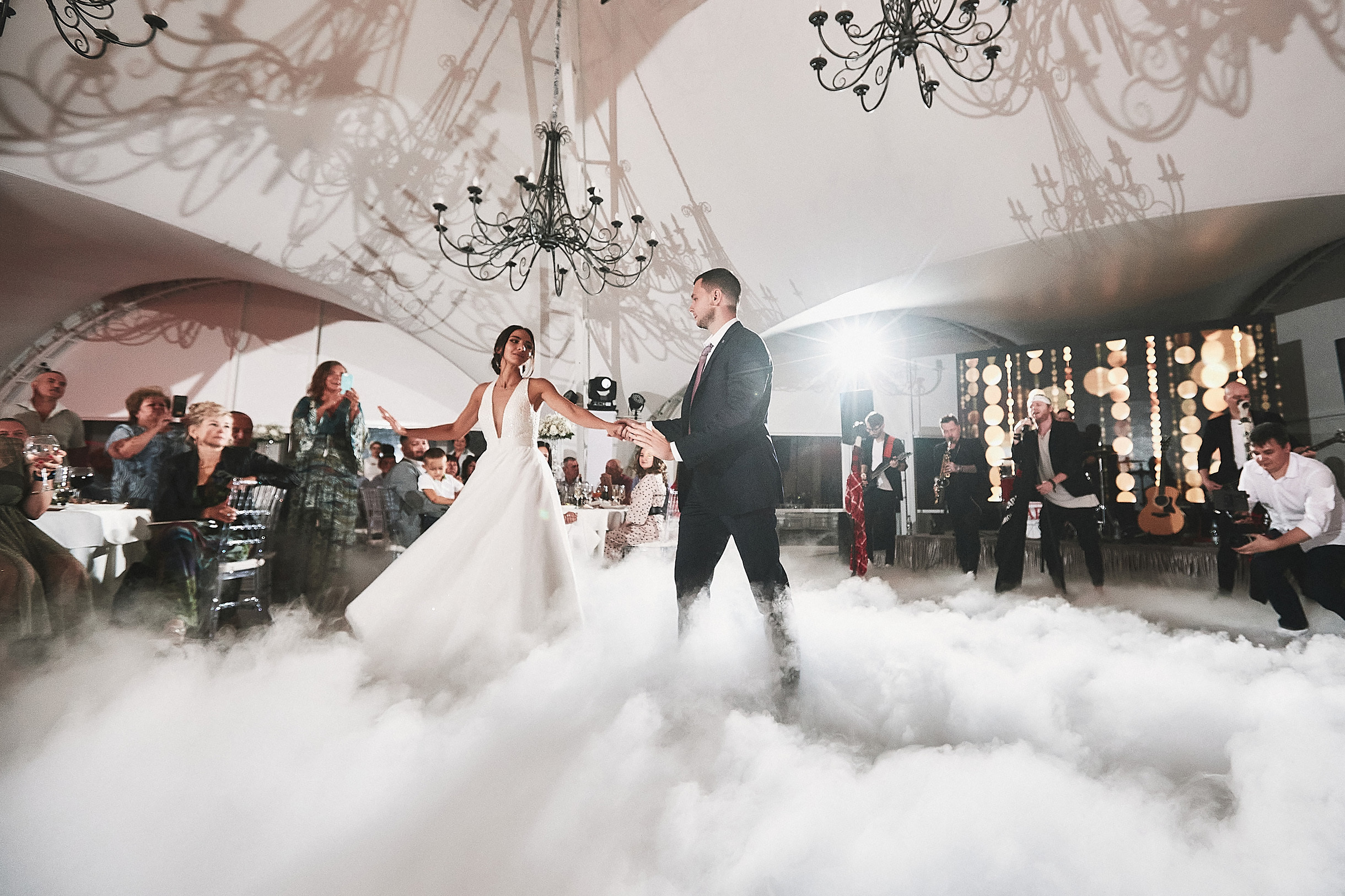 Анонс со свадьбы Андрея и Ламзиры. Свадебный и семейный фотограф Владимир Карамышев