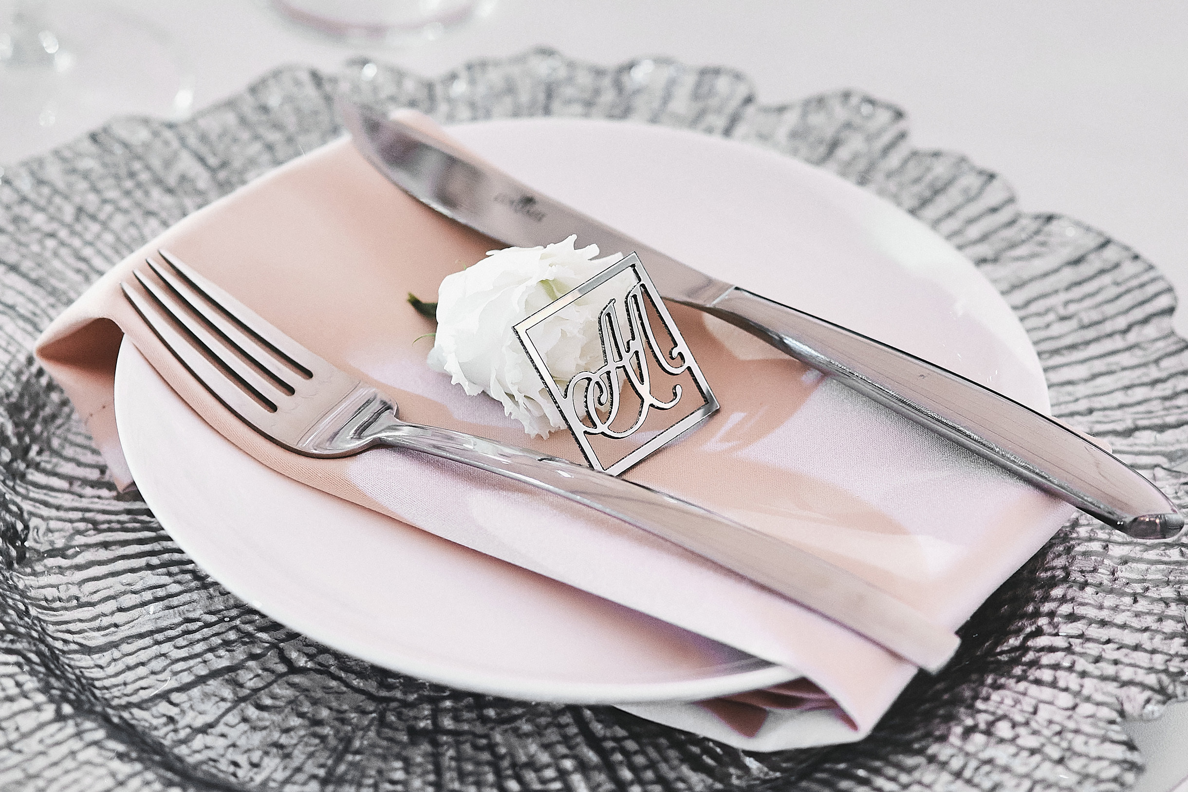 Анонс со свадьбы Андрея и Ламзиры. Свадебный и семейный фотограф Владимир Карамышев