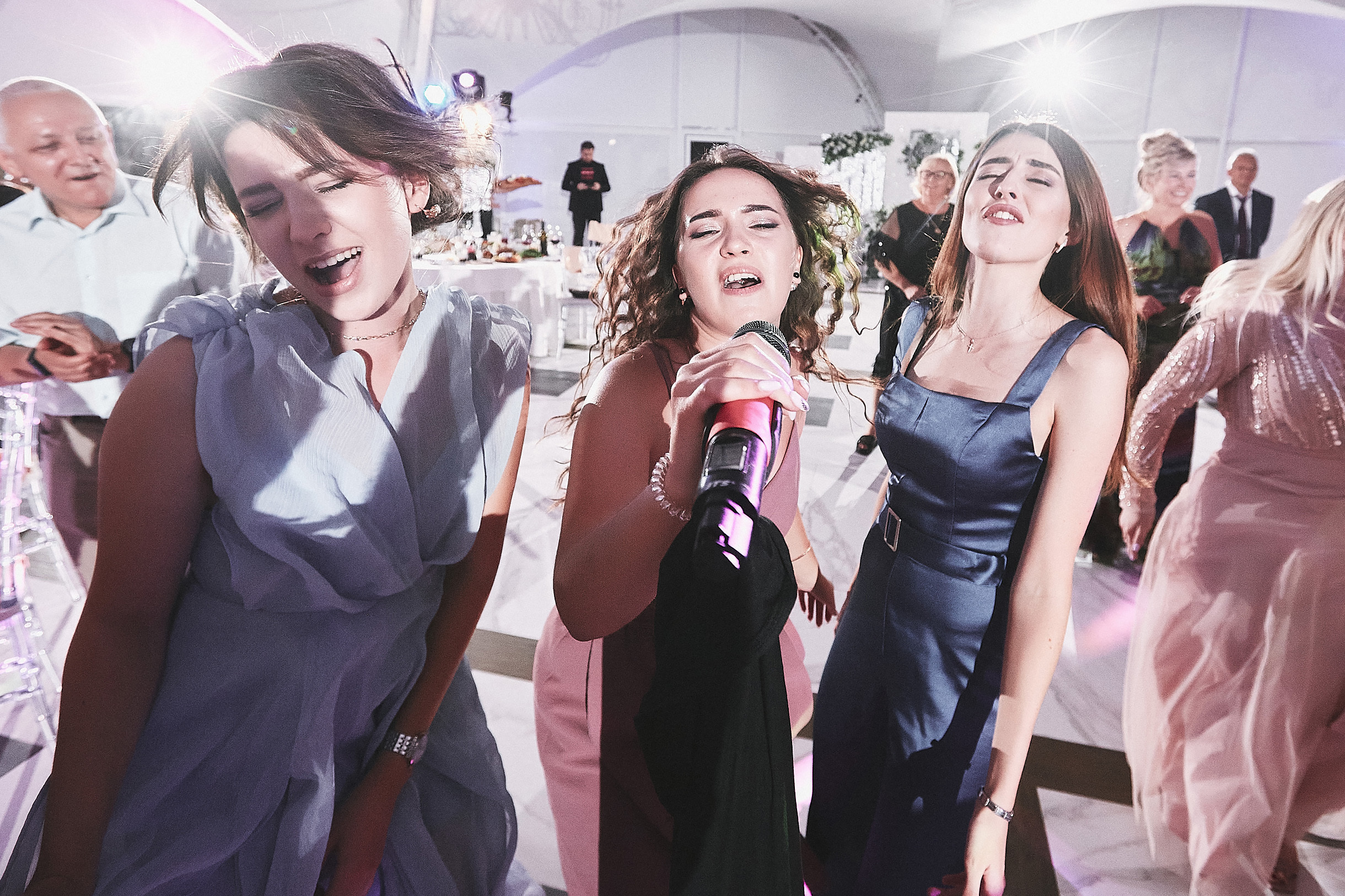 Анонс со свадьбы Андрея и Ламзиры. Свадебный и семейный фотограф Владимир Карамышев