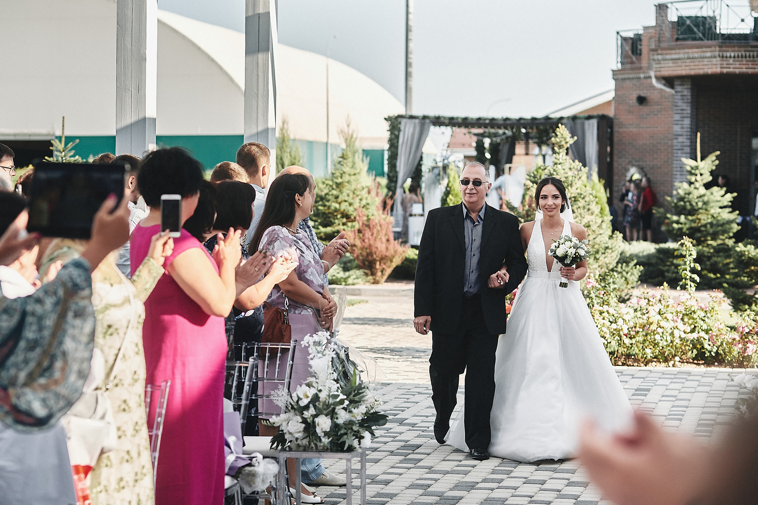 Анонс со свадьбы Андрея и Ламзиры. Свадебный и семейный фотограф Владимир Карамышев