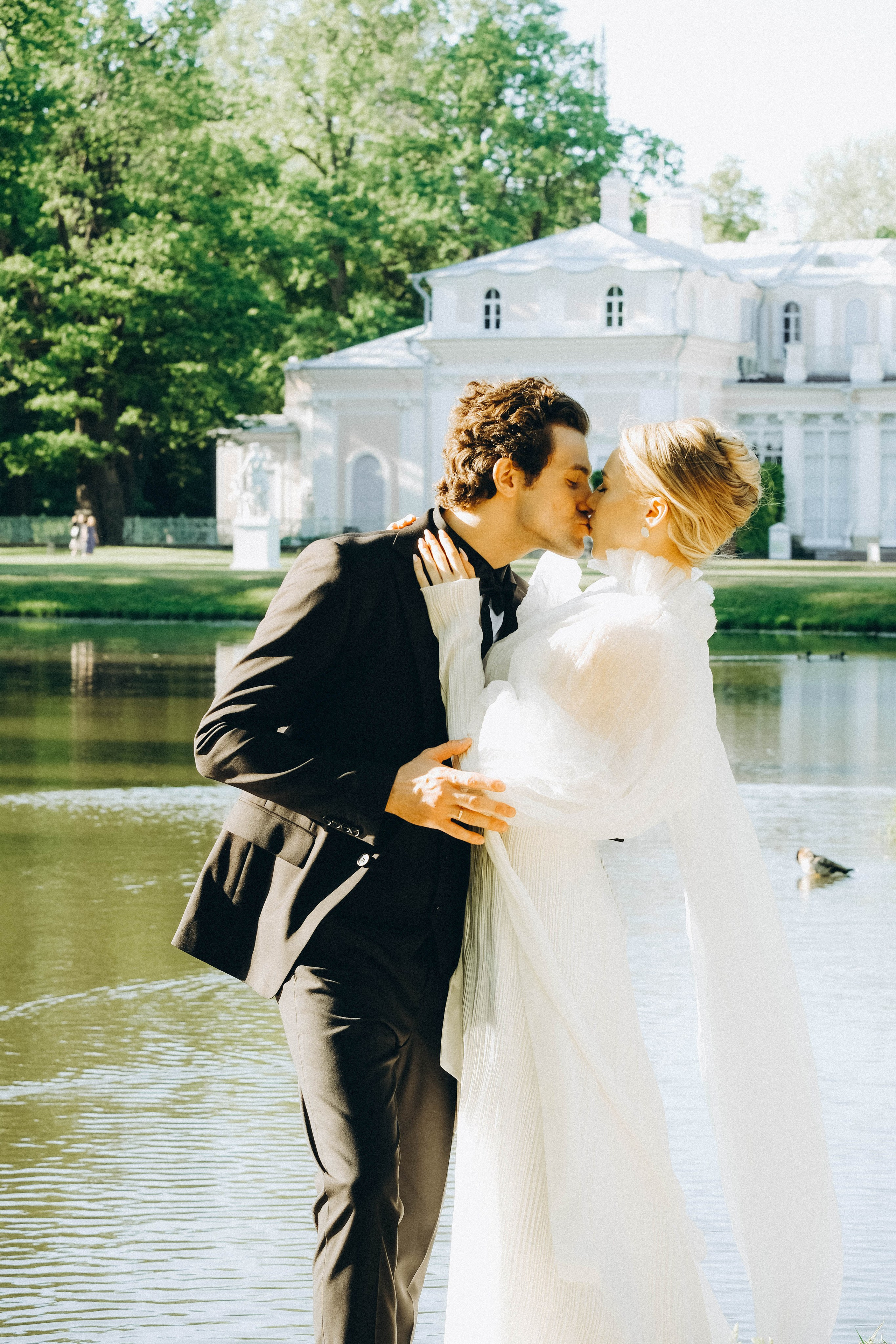 СВАДЕБНАЯ СЬЕМКА В ПАРКЕ ОРАНИЕНБАУМ. Профессиональный фотограф, Санкт-Петербург — Виктория Богомолова