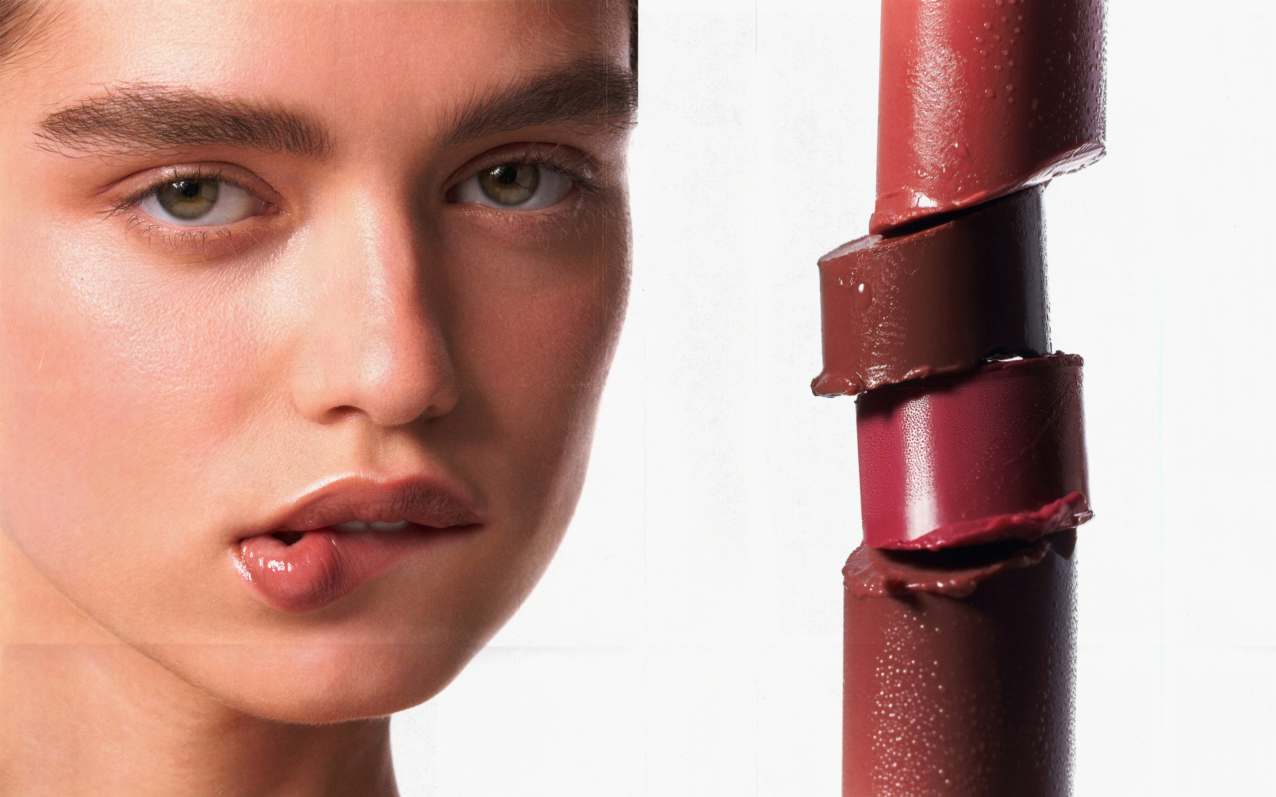 2MOOD beauty. Nadezhda Diskant is a Moscow and Saint Petersburg based photographer