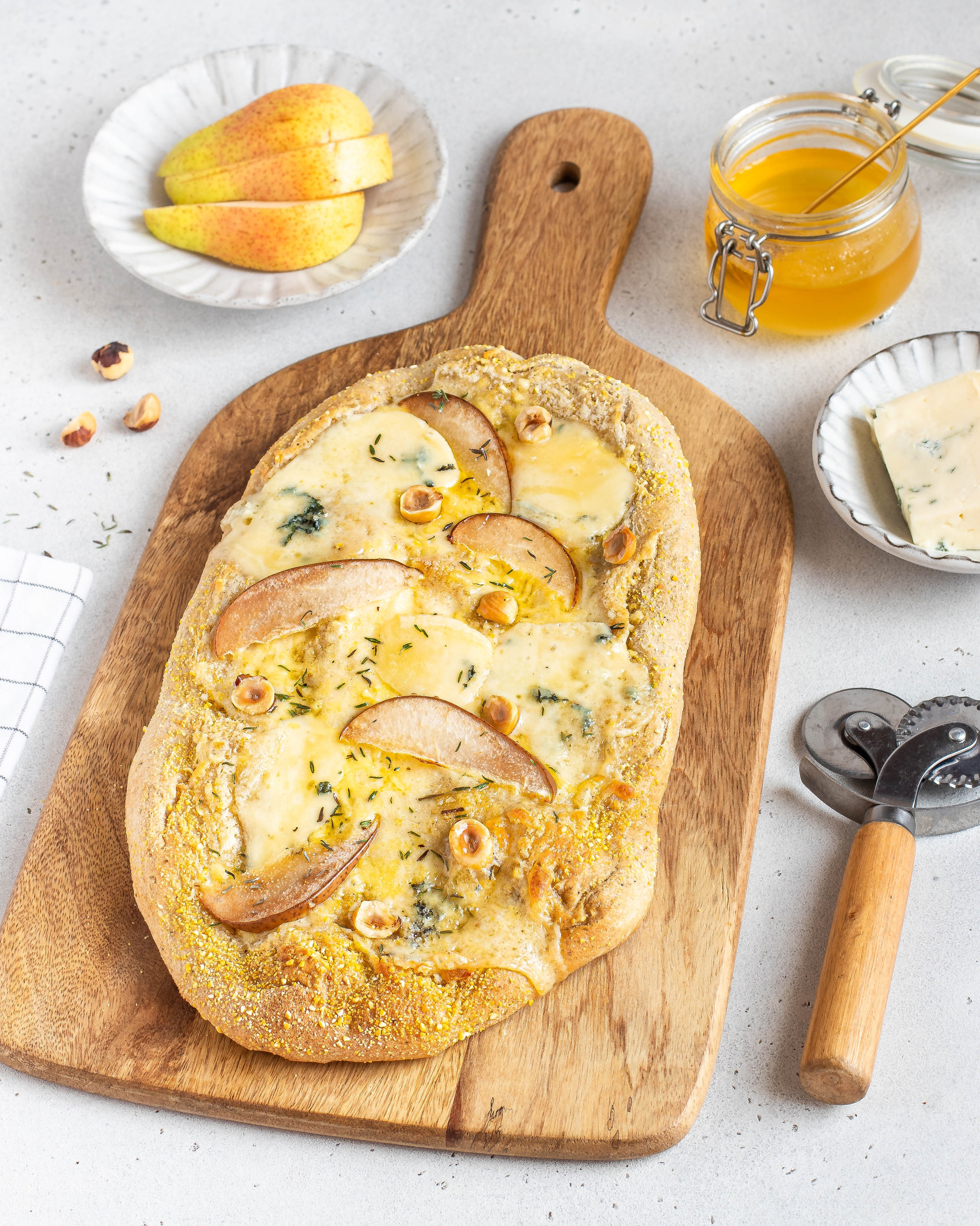 Съемка основ для пиццы. Фуд-фотограф, съемка еды в Москве, предметная фотосъемка