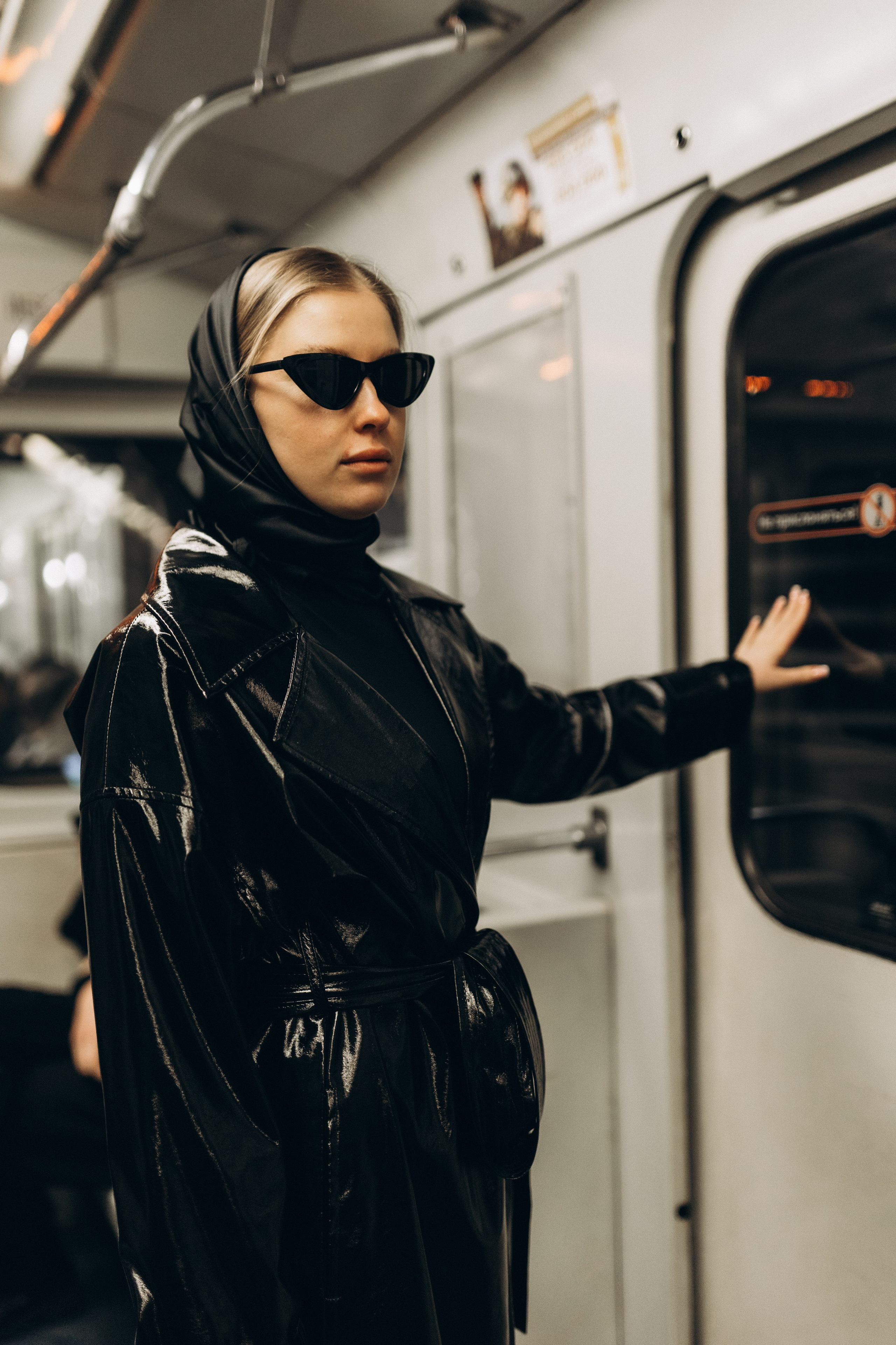 Наташа и парковка. Фотограф Артем Бросов в Санкт-Петербурге и Дубае