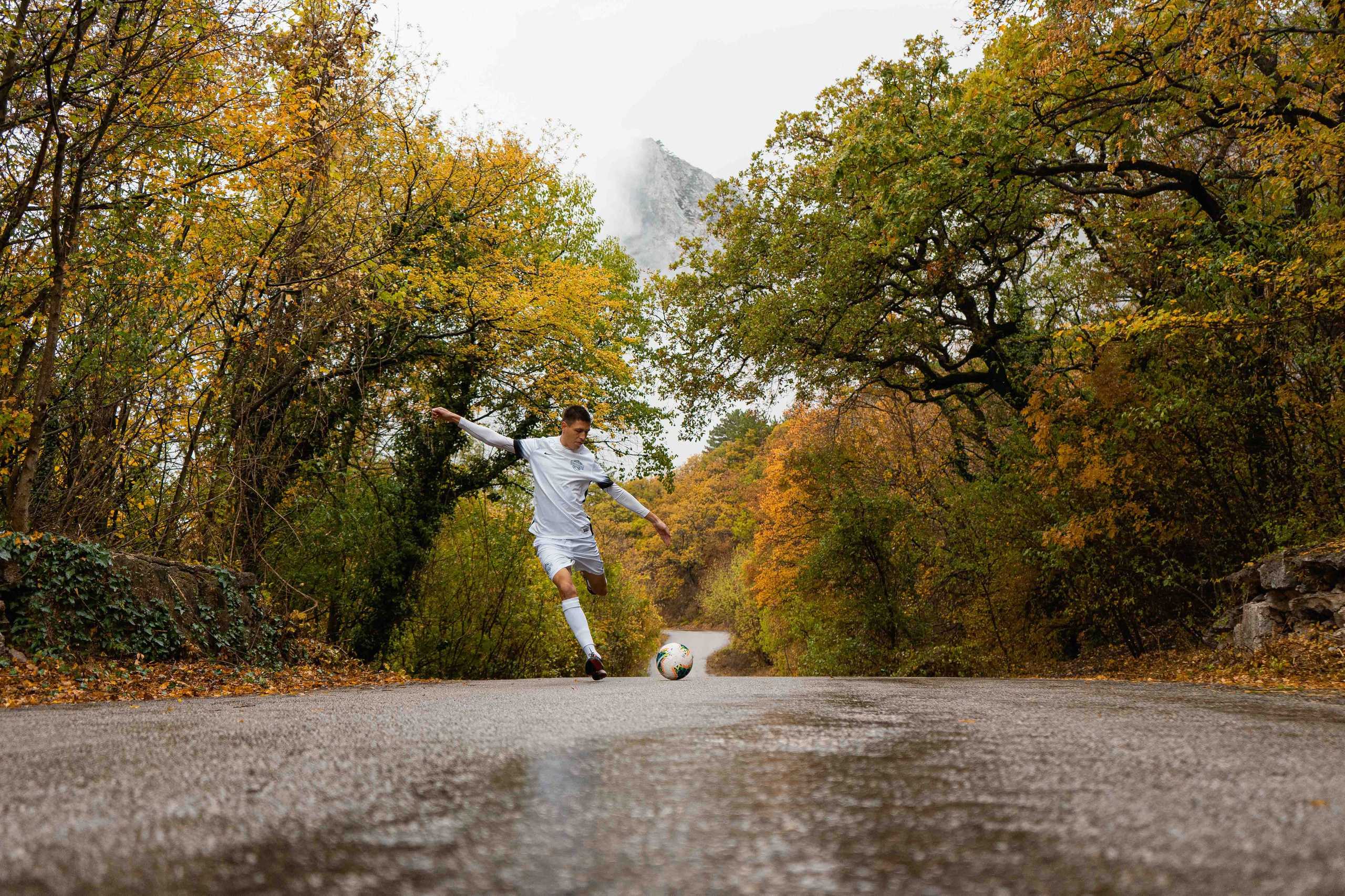Фотосъёмка для Бизнеса на Пхукете – контент для продвижения, рекламы и маркетинга. Ян Долматов — фотограф, видеограф и продюсер на Пхукете, Таиланд