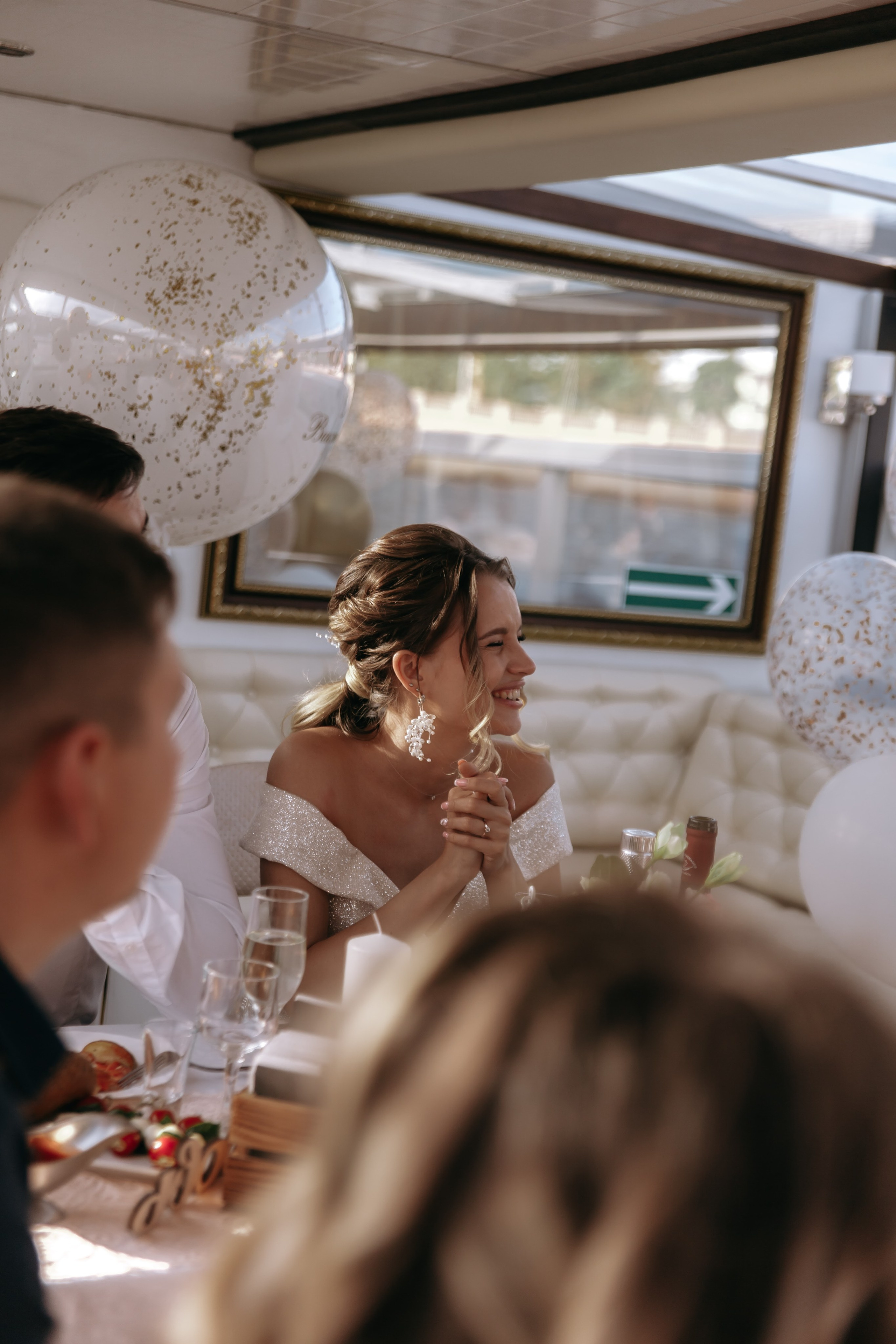 В Петербург приезжают жениться. Свадебный и семейный фотограф Арина Кулёва