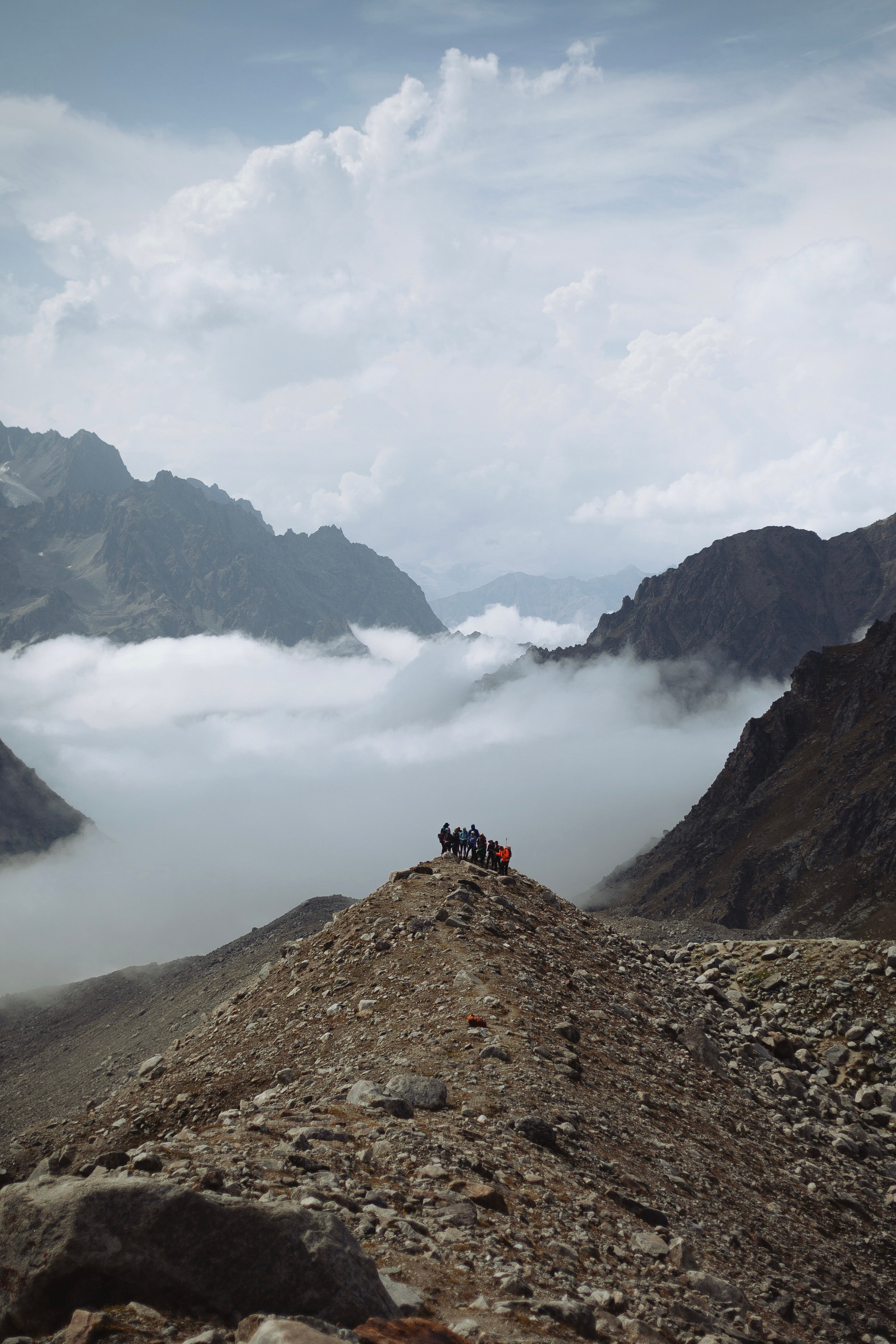 Адыр-Су, восхождение на Эльбрус акклиматизация в Адыр-СУ, альплагерь Уллу-Тау, Кичкидарское озеро