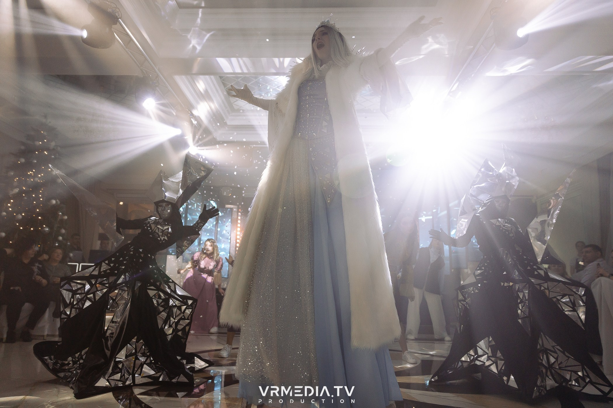 Новогодний вечер в ресторане «Лазурный Берег»