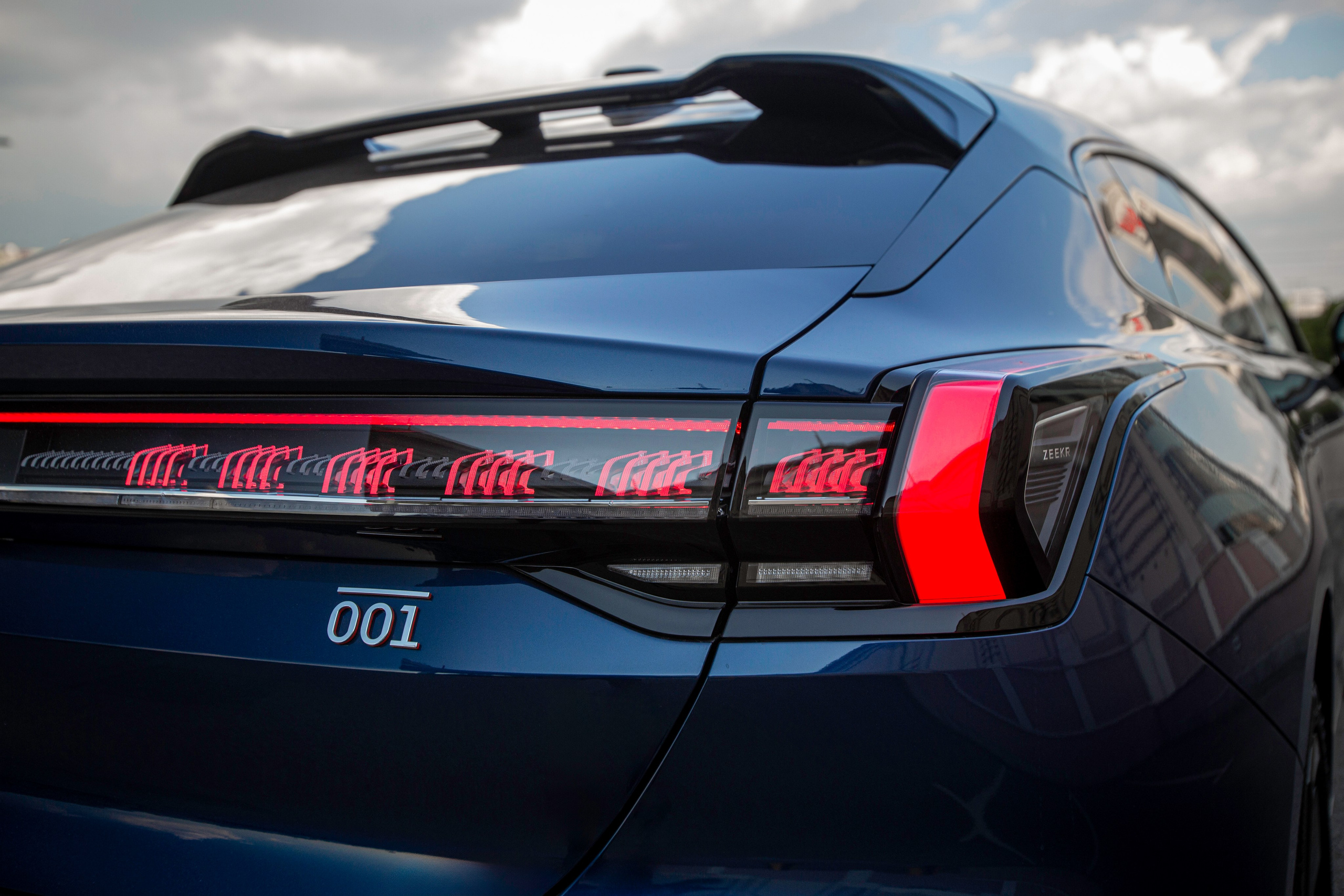 Zeekr 001. Автомобильный фотограф в Москве Андрей Емельянов
