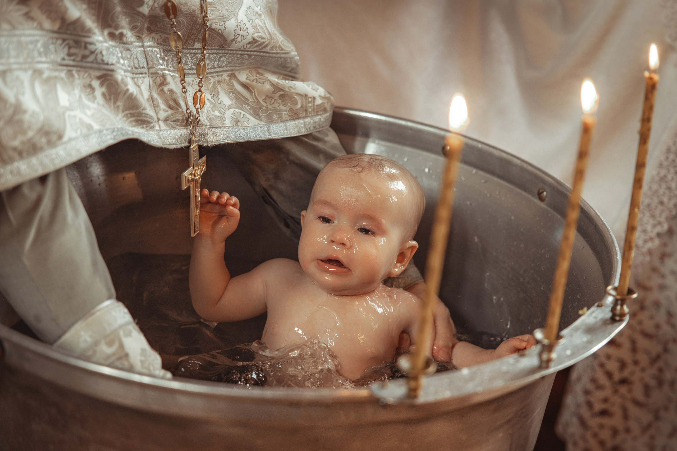 Таинство Крещения Василисы. Свято-Троицкий собор, г. Краснодар. Фотограф на Крещение и Венчание Краснодарский край — Гранкина Юлия