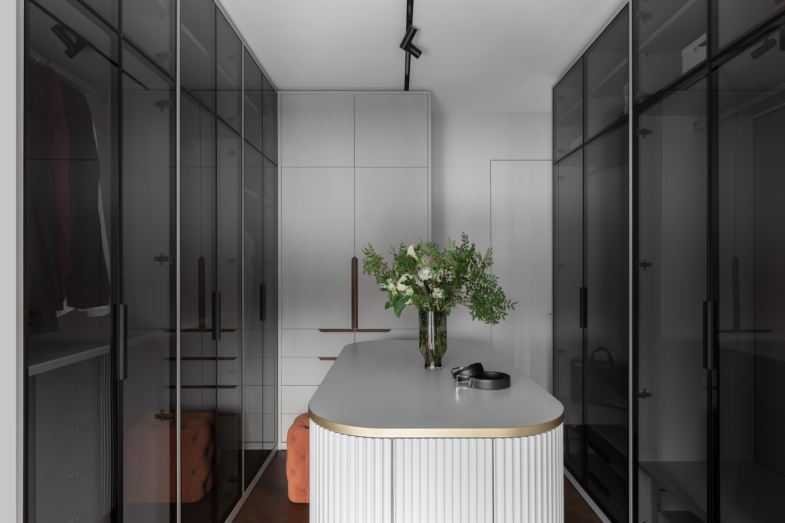 Яркая квартира. Совместная работа с интерьерным стилистом. Интерьерный фотограф в Москве