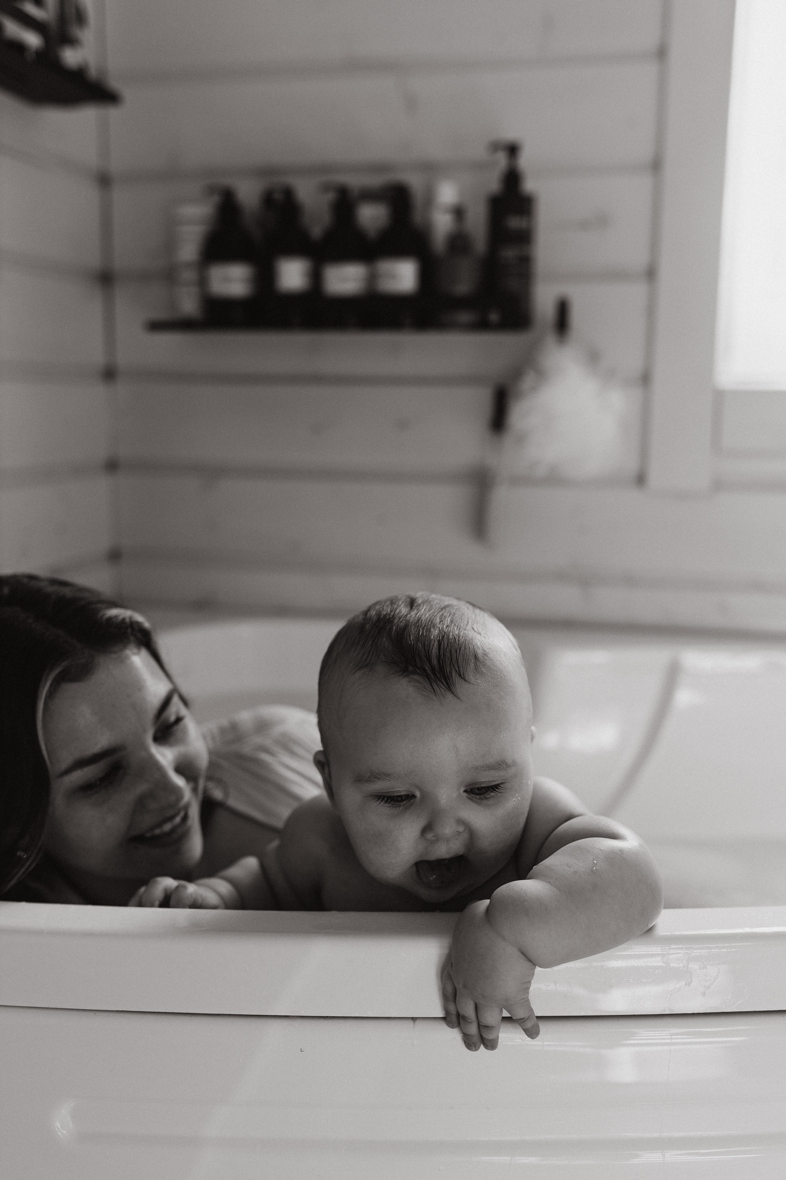 Яна и Тимофей. Домашняя съёмка. Семейный фотограф Тихвин, Санкт-Петербург и ЛО